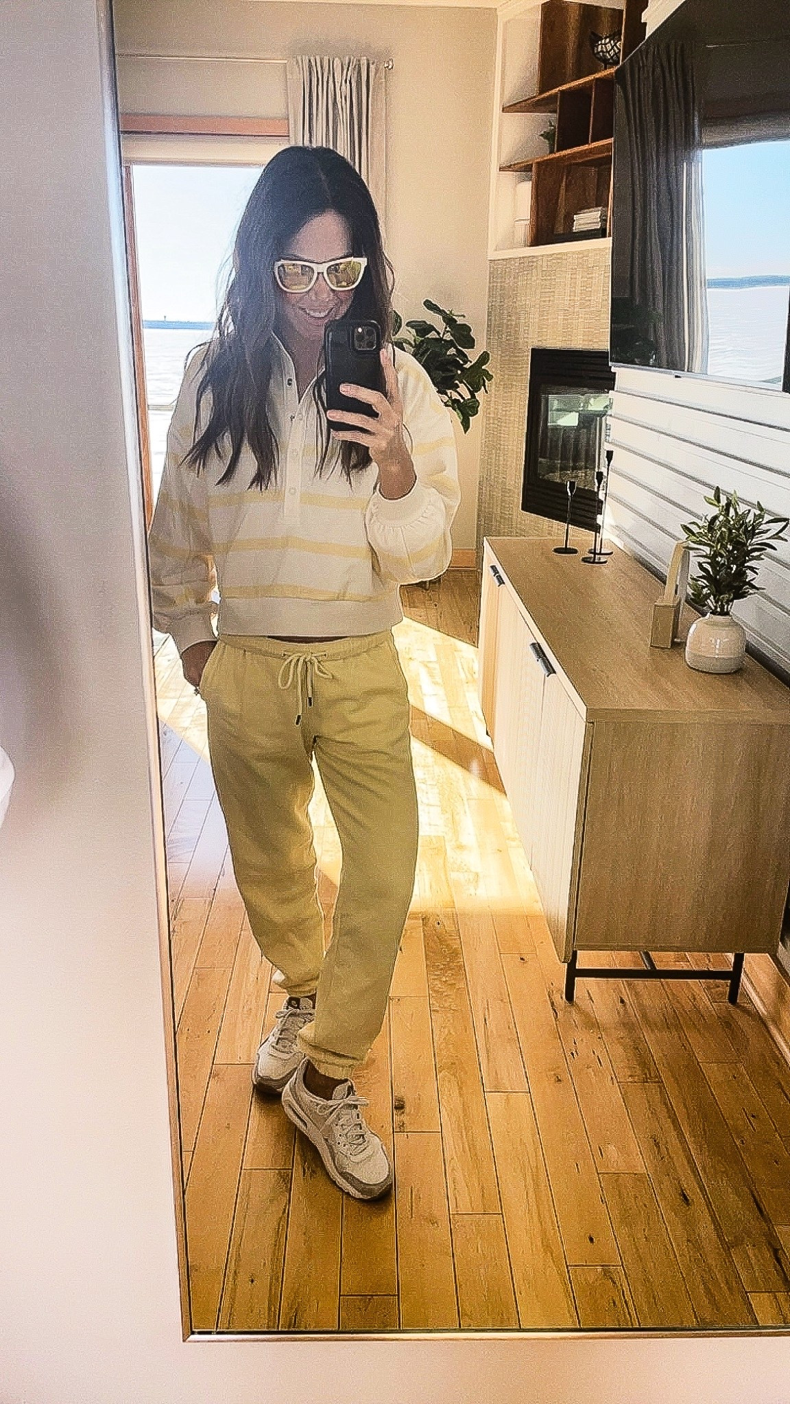 Bring sunshine to your wardrobe ☀️
A comfy set that will bring an instant smile. The snaps add a functional touch if your a breastfeeding momma or need chemo port access like me. I linked other matching tops you can mix and match.

Wearing xs in both pieces

#LTKmomlife