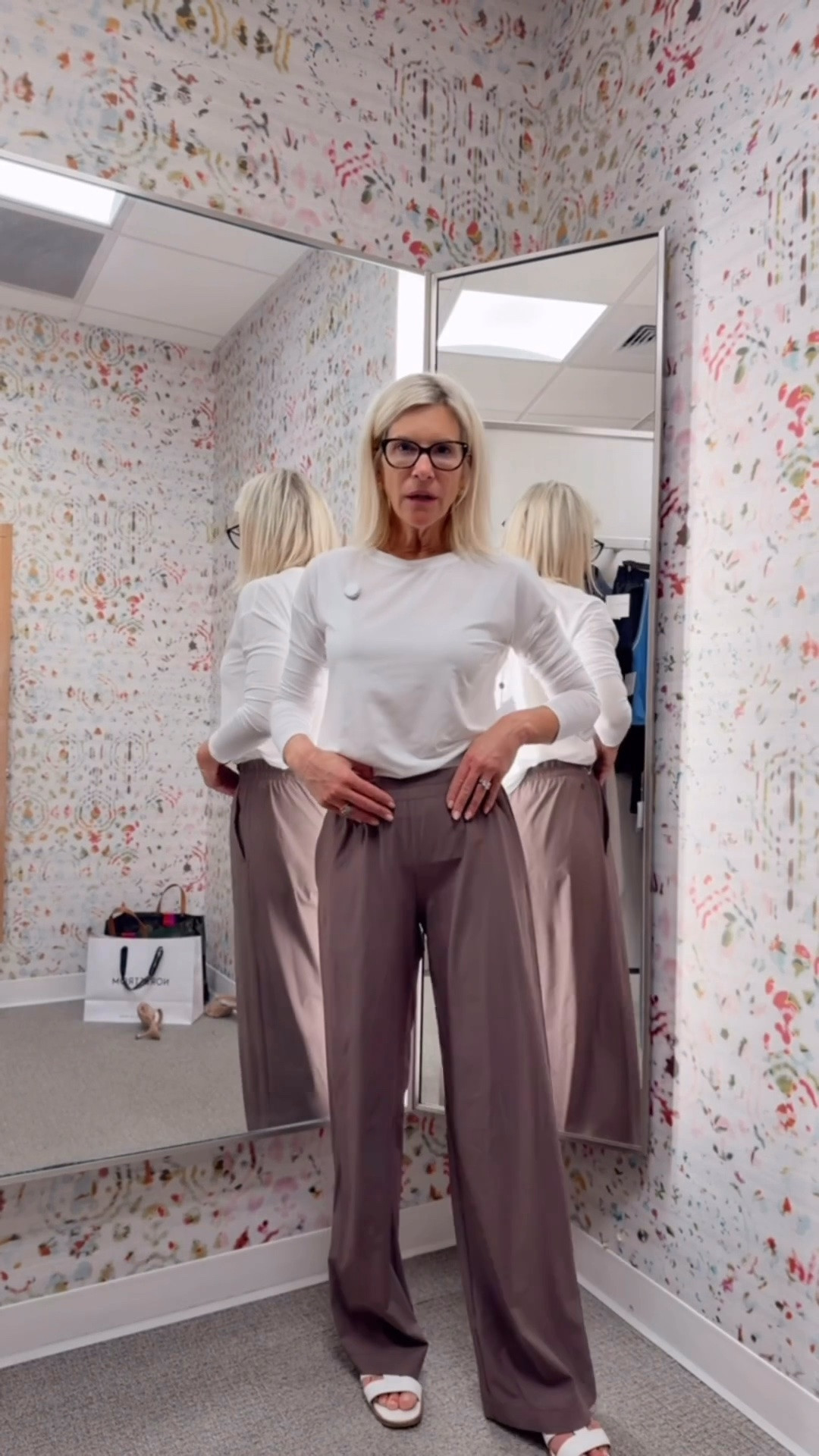 Looks like Vuori… but for a fraction of the price! 🙌 This pants is buttery soft, incredibly comfortable, and perfect for everything from errands to travel to lounging at home. An easy everyday outfit you’ll reach for again and again.

👩‍💻 LTK PRO TIPS
❤️ Heart = Support my posts ;-)
🔖 Save = Get restock & sale alerts!
📋 Lists = Save to your Athleisure or Everyday Style list.
📲 Share = Send this to your workout buddy.
💬 Comment = Would you wear this for errands, travel, or both?

#LTKootd #LTKTravel #LTKSaleAlert