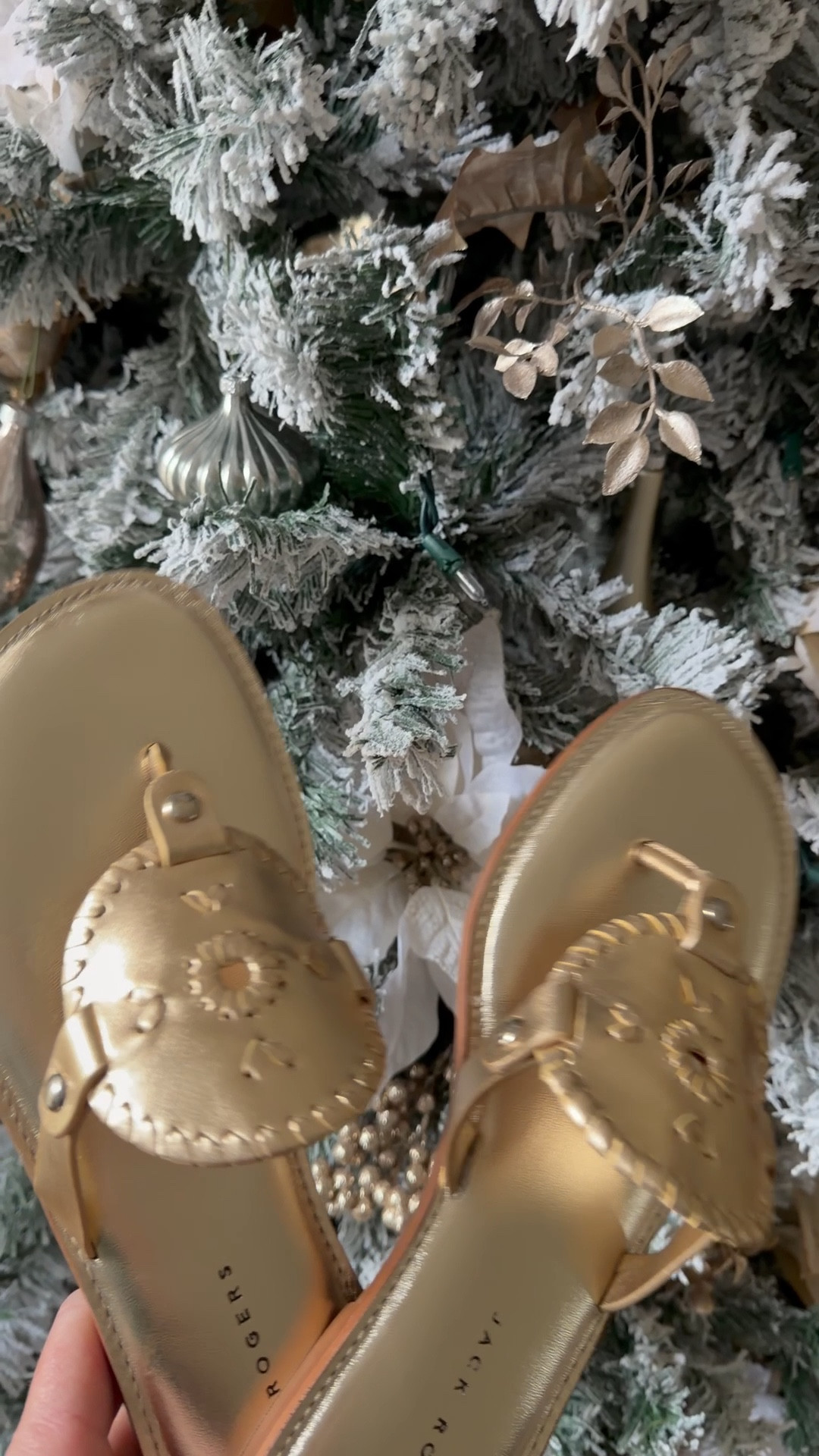 Jack Roger’s gold sandals

Sandals, flat sandals, dressy sandals, resort wear 

#LTKHoliday #LTKGiftGuide