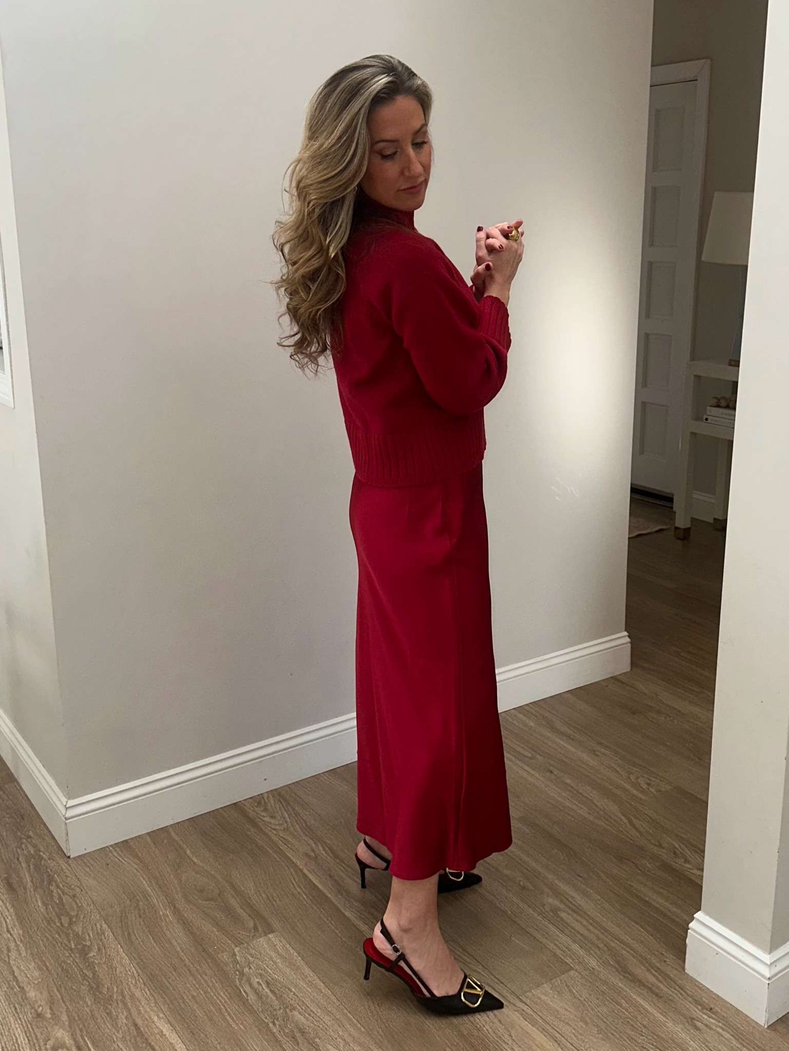 Holiday look idea! Wearing a Small in the sweater; skirt is sold out but linked similar and a matching sweater version! 



#LTKSaleAlert #LTKStyleTip #LTKHoliday