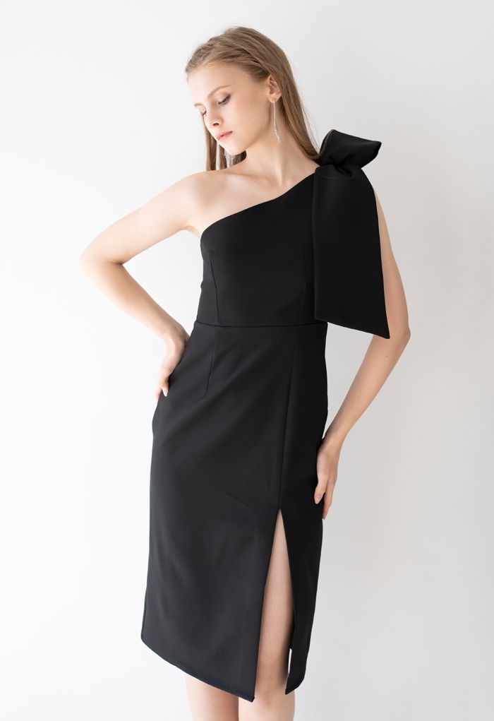 Bow Strap Oblique Slit Shift Dress in Black | Chicwish