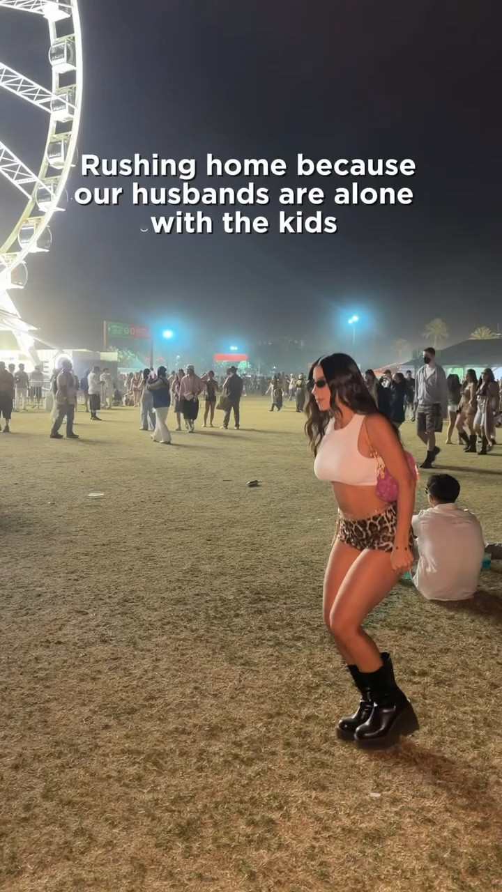 Not ready to leave 🌵🎡

Linking similar options for tops! 

#LTKSeasonal #LTKootd