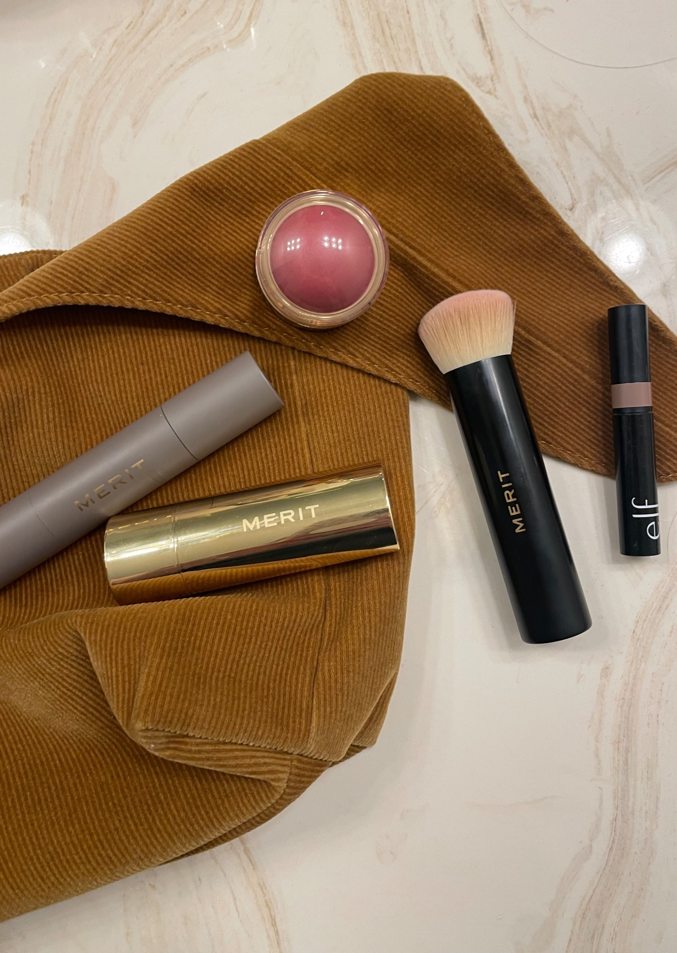 My new favorite 5 min makeup— perfect for busy moms!!

#LTKBeauty