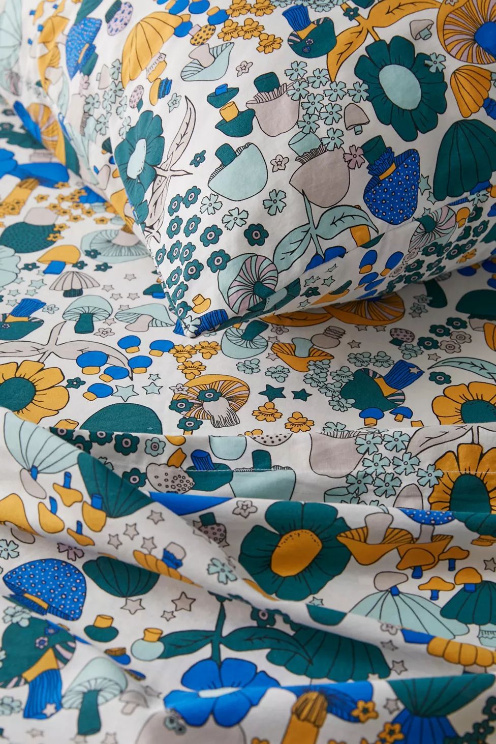 Mushroom And Flowers Sheet Set | Urban Outfitters (US and RoW)