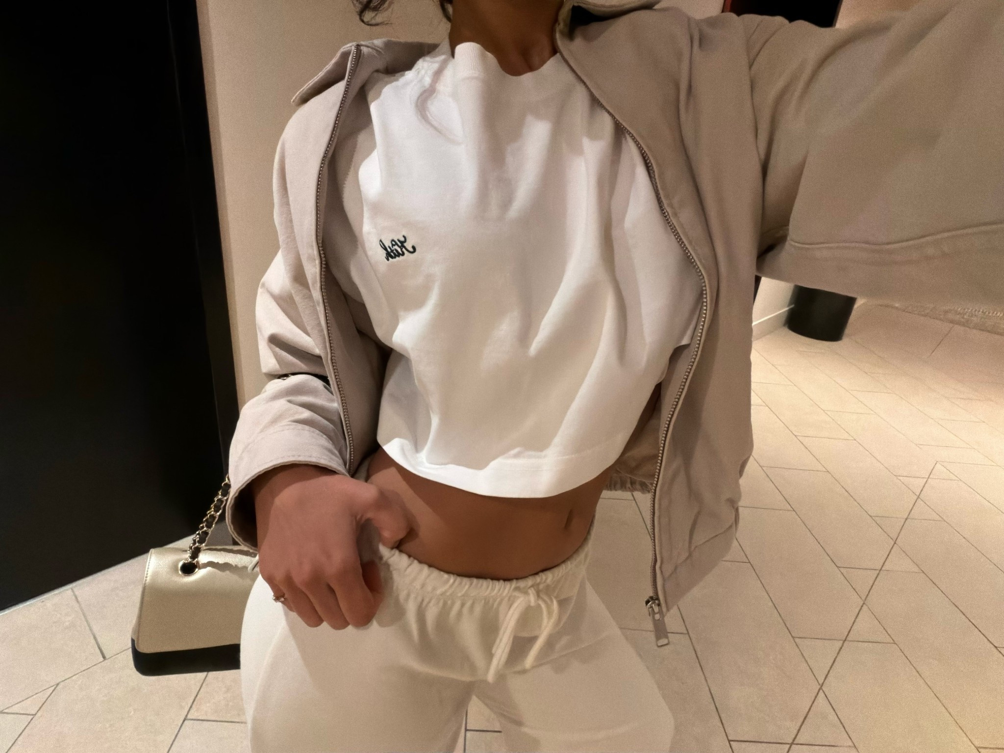 Top is kith - linked similar from Aritzia 
Bottoms wearing size small & jacket 2xs 🤍