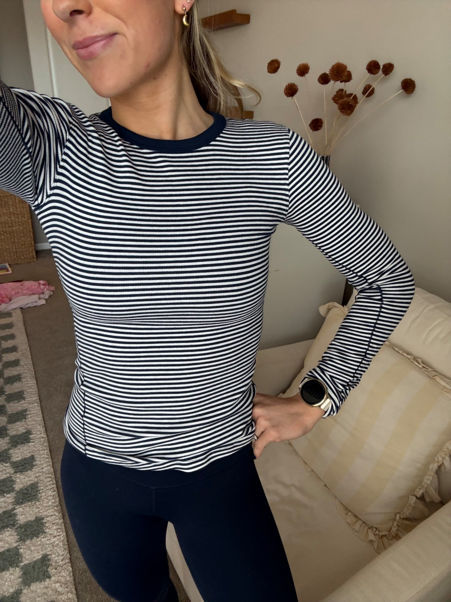 One of my FAVORITE Lulu long sleeves!! I have it in the cropped version too. Ribbed and sooo soft. I’m wearing 2! 