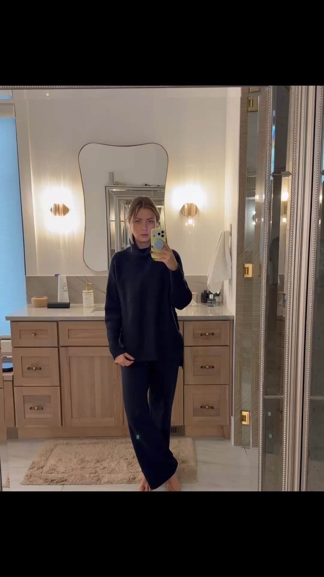 This set is so elevated but also SO comfortable! You need! 

#LTKootd #LTKGiftGuide #LTKmomlife