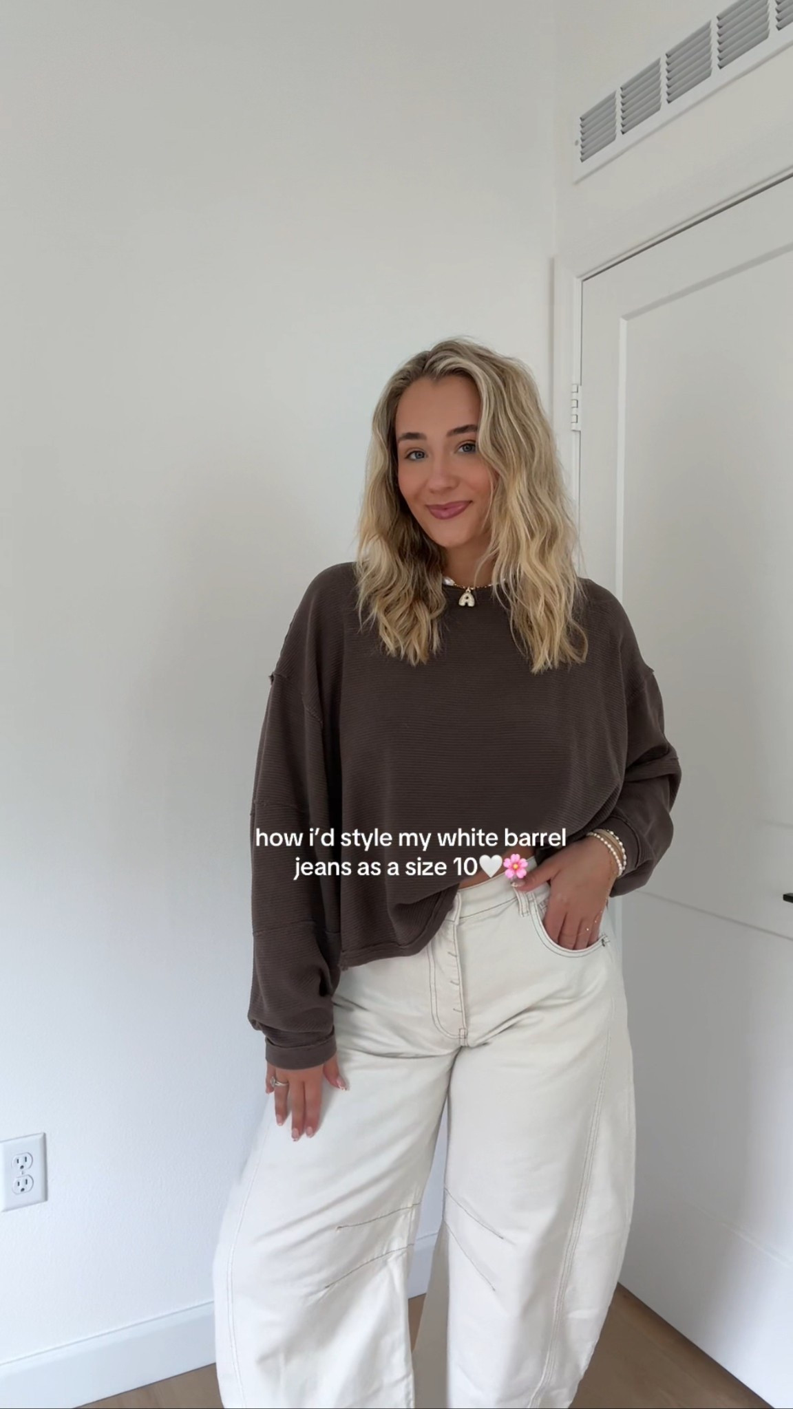 size medium top, 30 in jeans !!

#LTKSeasonal #LTKStyleTip #LTKMidsize