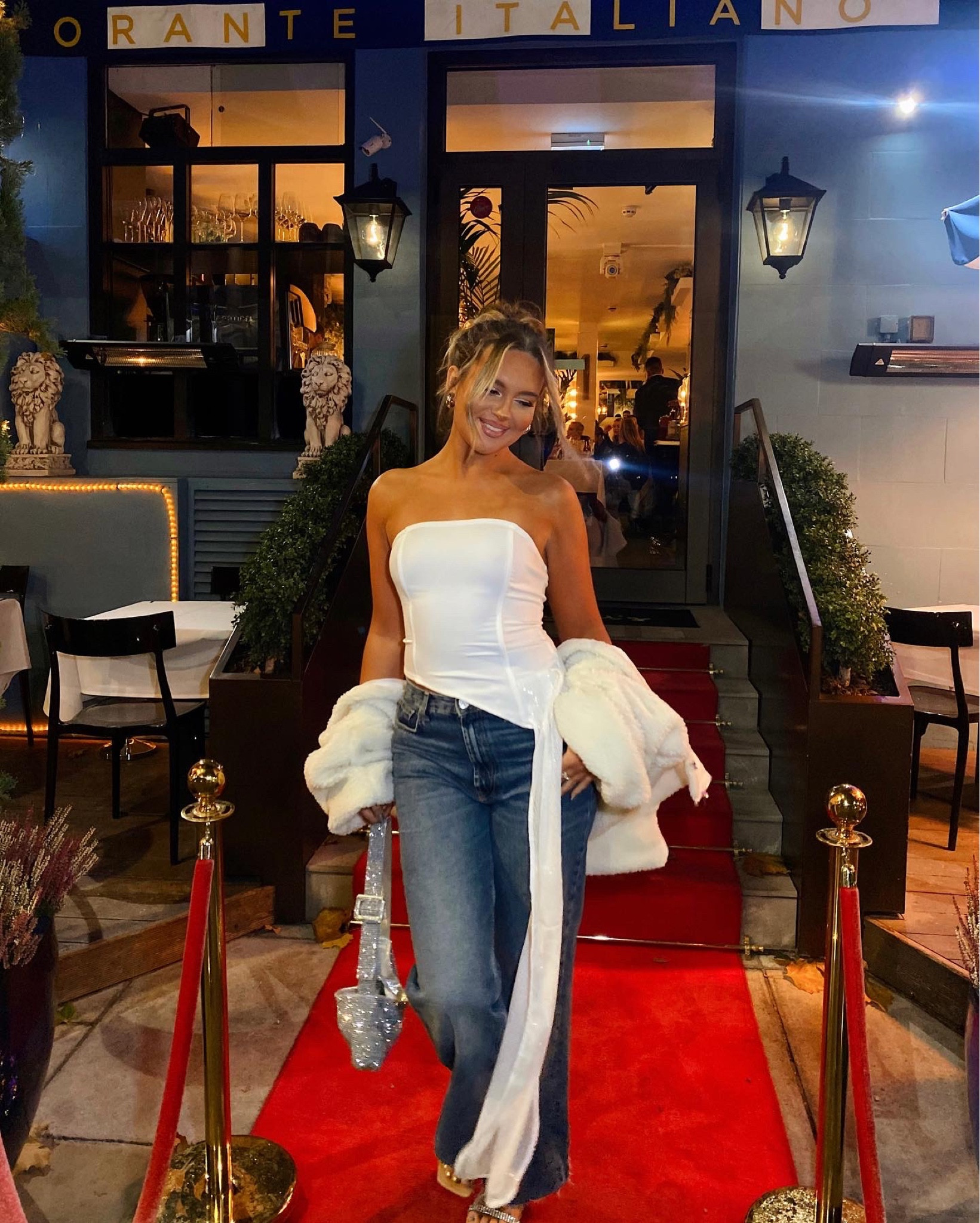 Sparkle szn🤍

#LTKeurope #LTKSeasonal #LTKHoliday