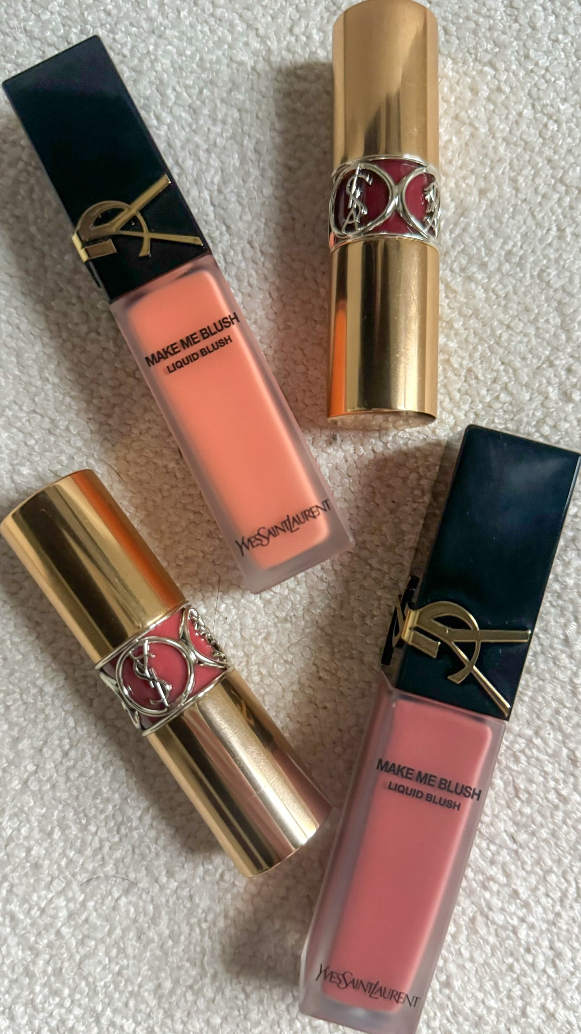 Blush : colors 37 & 57 

Lip: colors 122 & 124 
