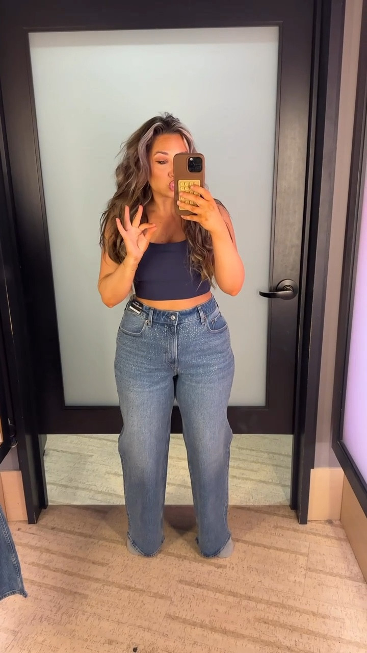 @abercrombie Abercrombie From jeans to trousers and more! I’m a size medium in tops, US10 regular in pants (usually curve love and I’m 5’4 for reference)

Comment SHOP below to receive a DM with the link to this post on my LTK ⬇ https://liketk.it/5PEiB #ltkmidsize #ltksalealert #ltkootd

Comment SHOP below to receive a DM with the link to this post on my LTK ⬇ https://liketk.it/5QWkD #ltkdayinmylife #ltkootd #ltkmidsize

#LTKgrwm #LTKMidsize #LTKootd