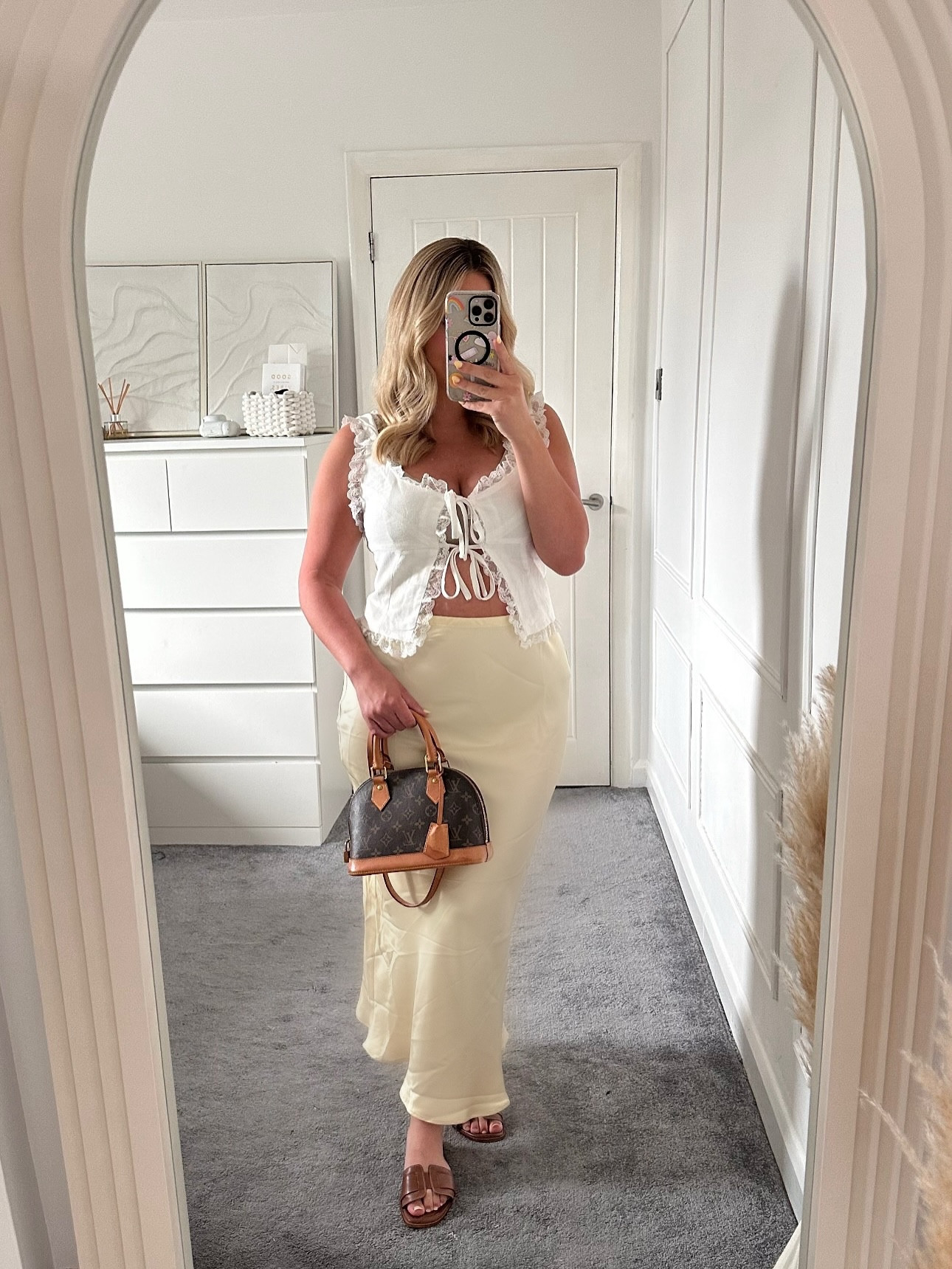 Postpartum > Pregnant

Wanted to share some of my fave pregnancy looks now I’m postpartum 🤍

Let me know your fave look & if you want to see more of these 🫶🏻 

#pregnancyoutfits #postpartumoutfits #dailyoutfitideas #ootdinspo #summeroutfitinspo