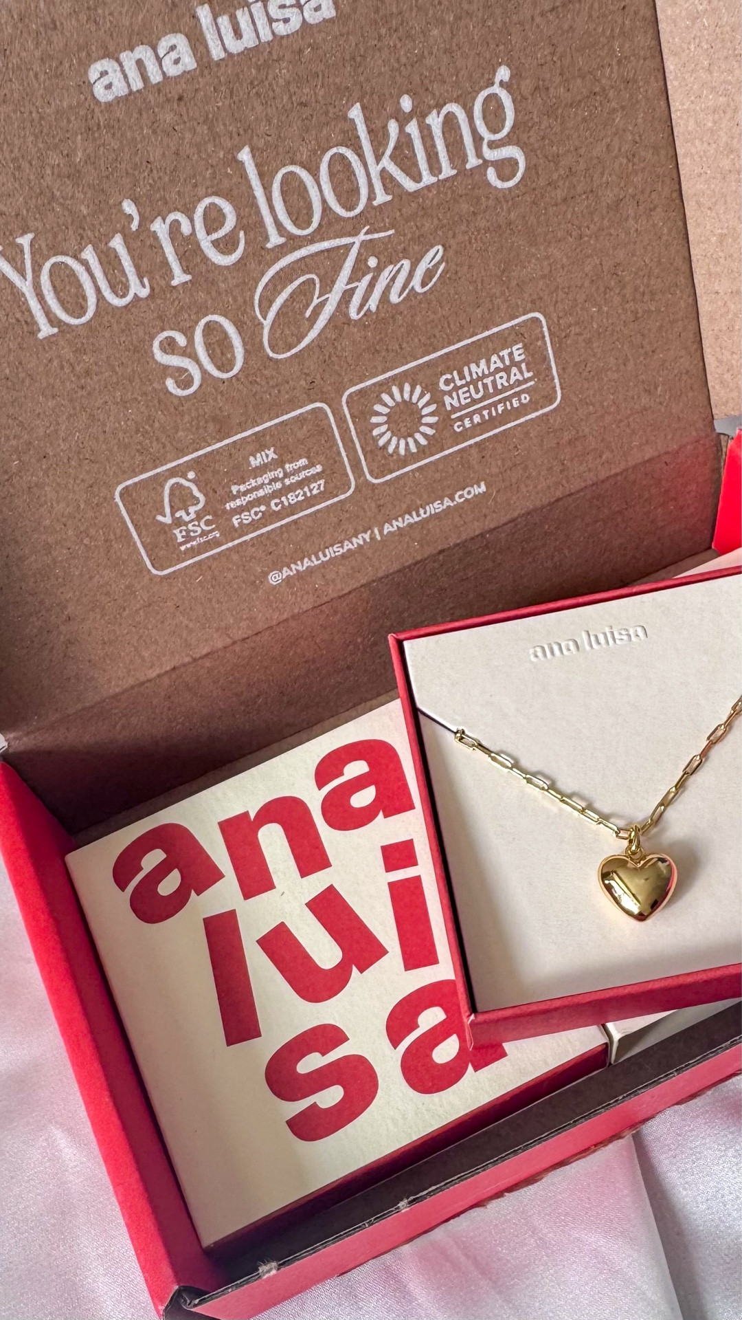 #ad Now is a great time to pick up some jewelry pieces from @Ana Luisa with up to 25% off sitewide!

#analuisaambassador #analuisany #bestdeal 

#LTKSaleAlert