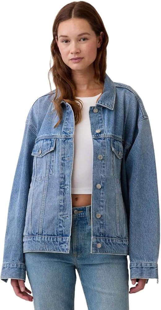 GAP womens Icon Denim Jacket | Amazon (US)