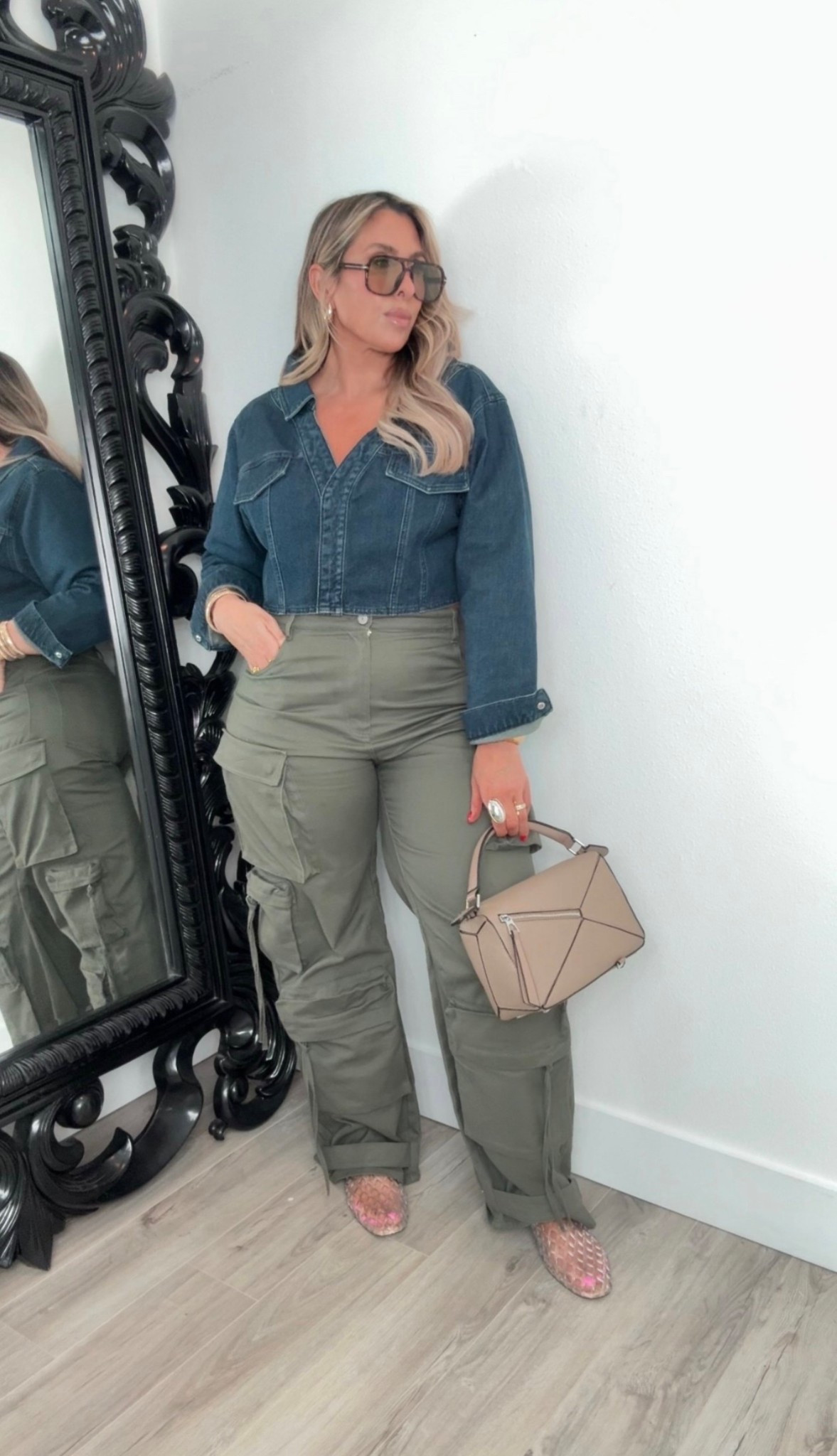 midsize elevated casual OOTD 

steve madden duo, cargos  wearing size large (run big) they do not stretch size down for a closer fit, and true to size will be slightly oversized.  

good American denim crop top sold out linked other options.

Target clear jellies, very comfortable soft jelly fabric (size down)
 

#LTKStyleTip #LTKMidsize #LTKFindsUnder100

#LTKStyleTip #LTKMidsize