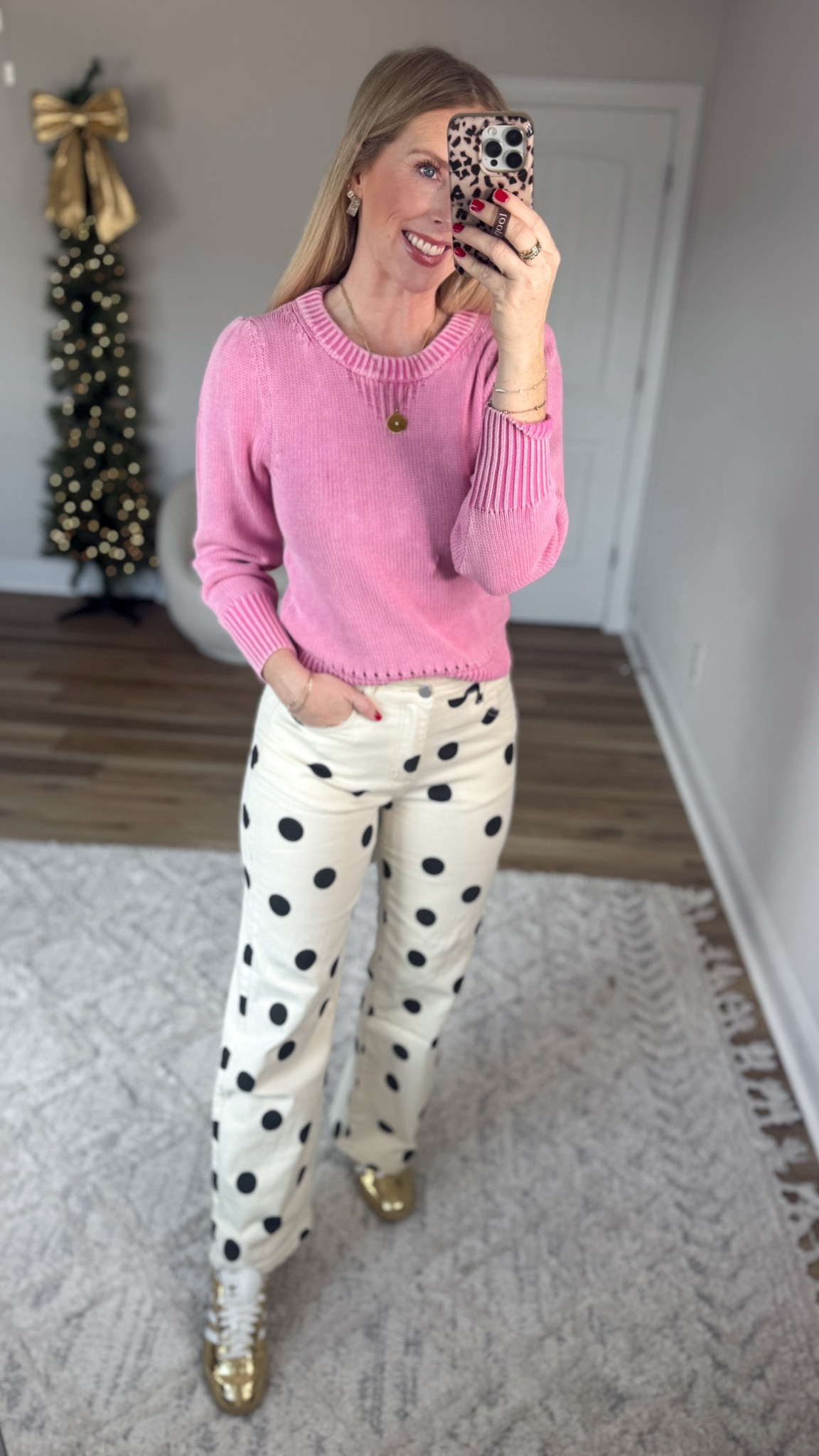 Daily try on, Walmart outfit, Walmart fashion, Walmart try on, free assembly, polka dot jeans 

Small

#LTKootd #LTKFindsUnder50