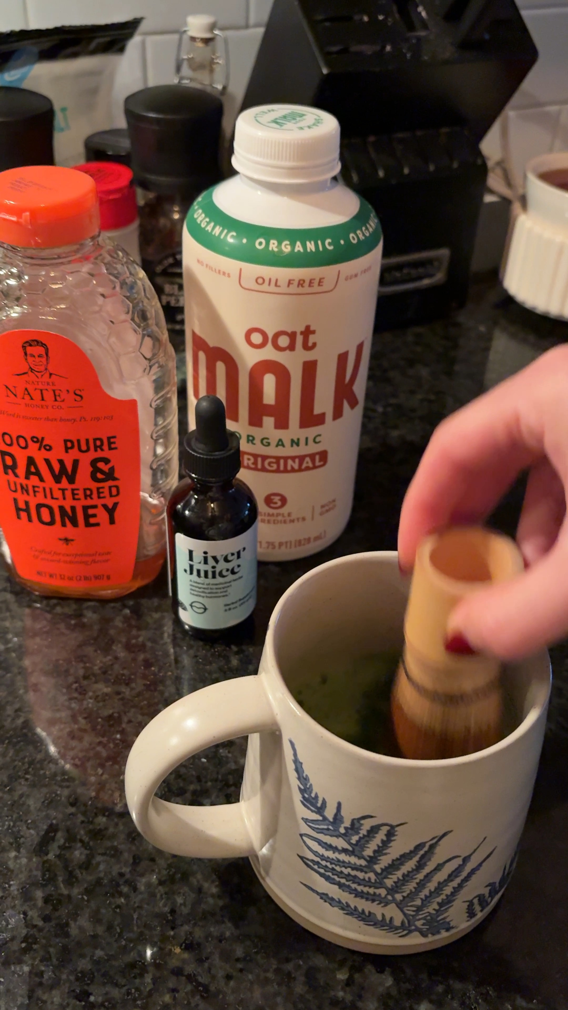 Homemade matcha every morning💚🍵🫶🏻✨🎄

#LTKGiftGuide #LTKHome #LTKFindsUnder50