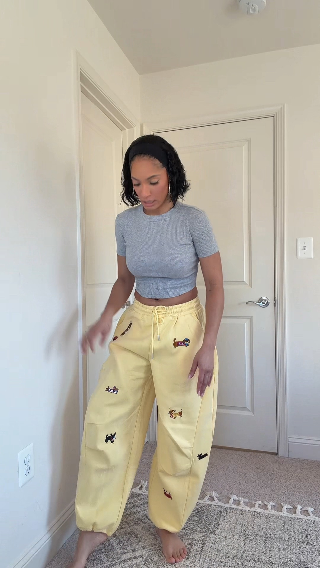 Aelfric Eden sweatpants
Cozy sweats
Streetwear
Over 40 grwm
Fashion

#LTKootd #LTKOver40 #LTKgrwm