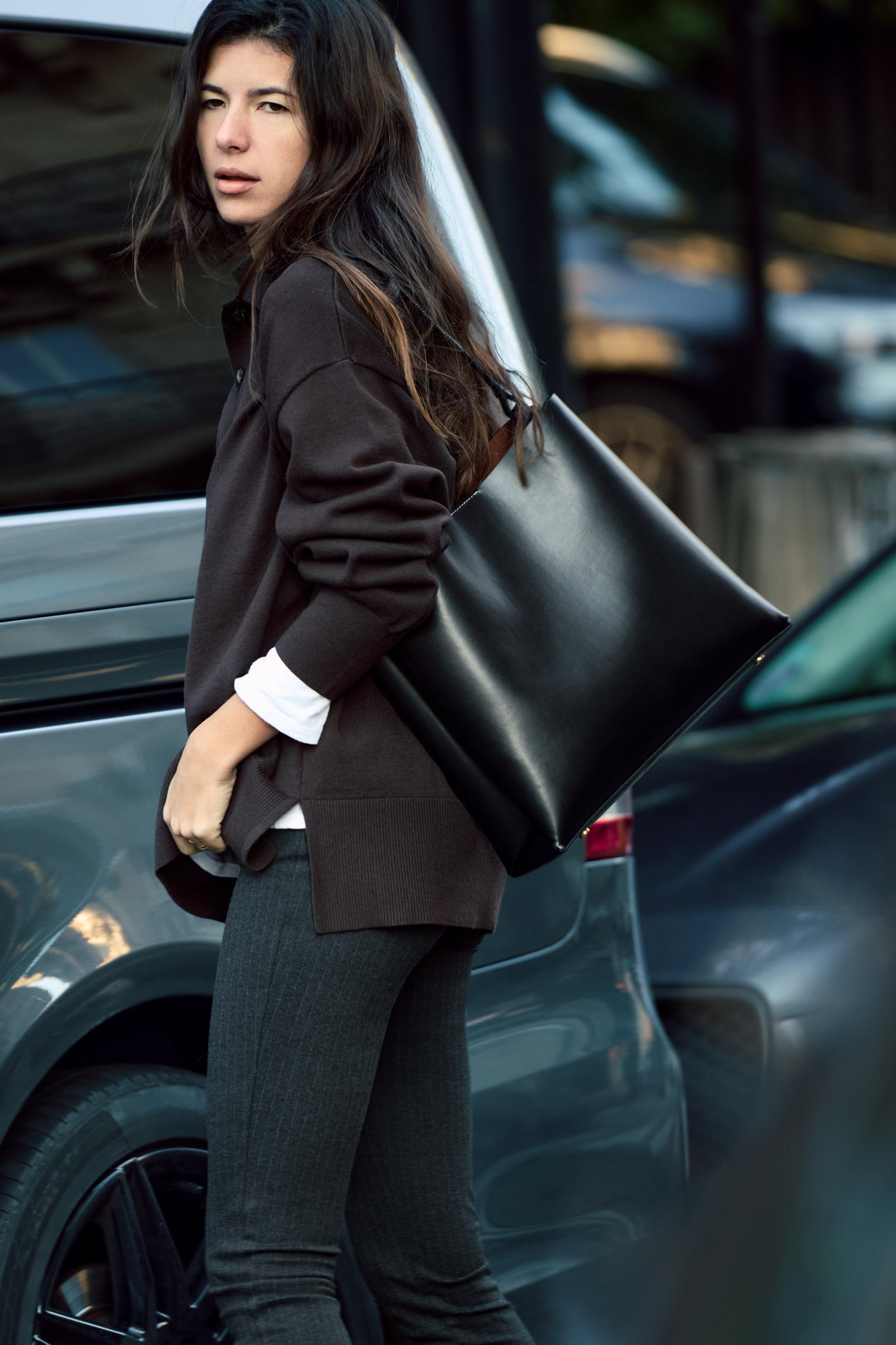 MINIMALIST BUCKET BAG | Zara US