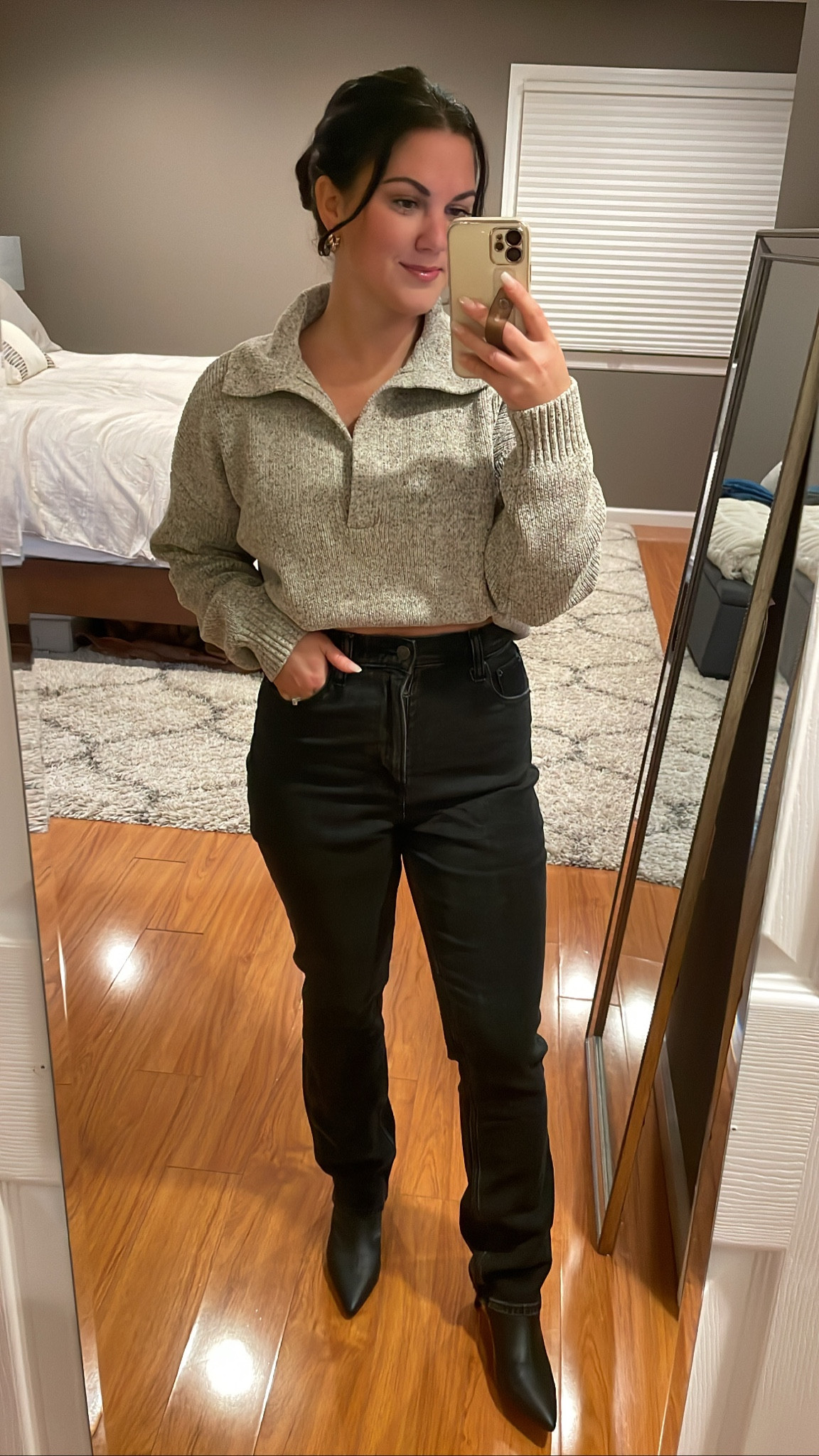 Abercrombie notch-neck sweater in grey and 90’s slim straight ultra high rise, jeans in black 

#LTKsalealert #LTKSale #LTKstyletip