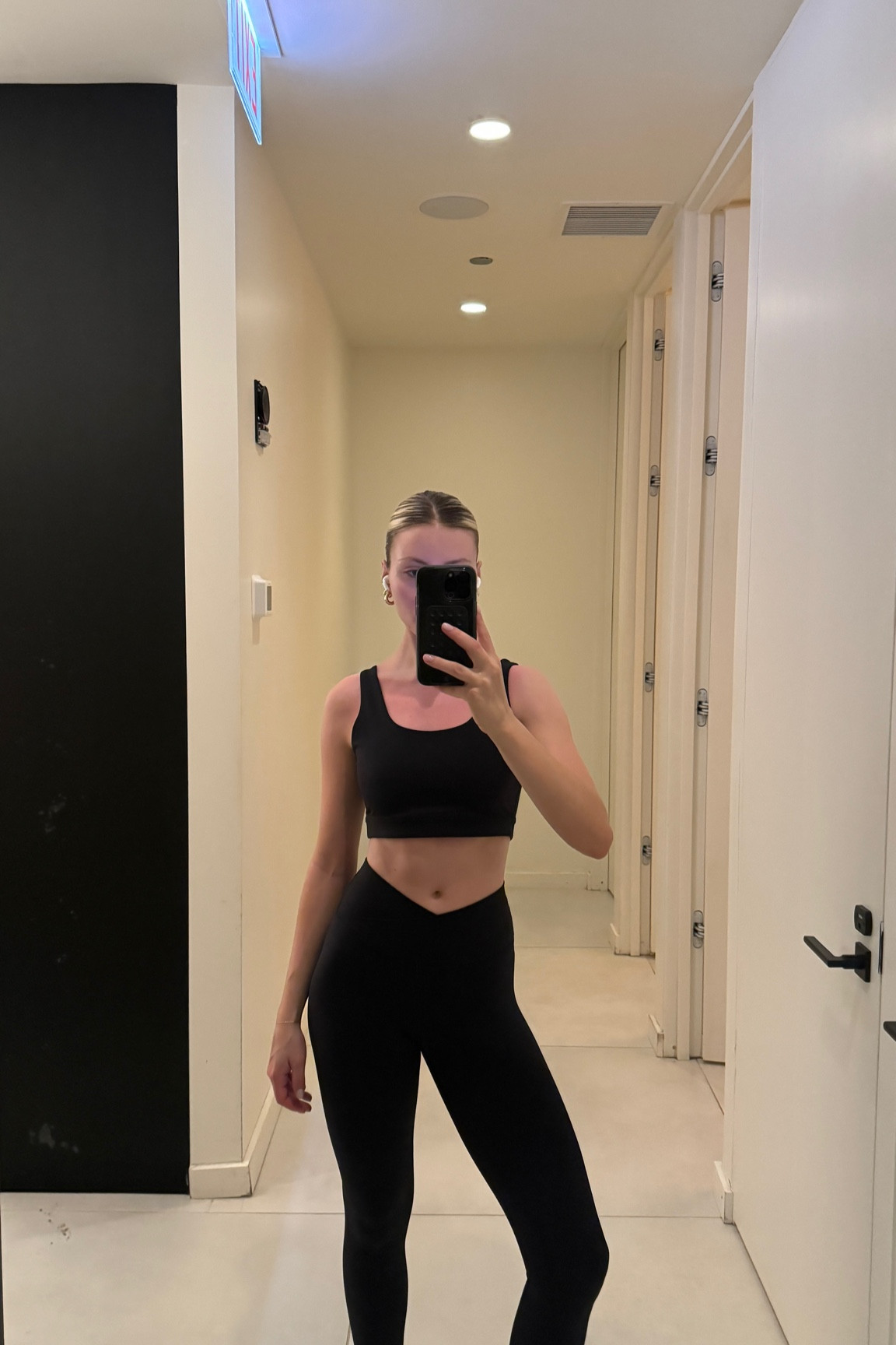 Activewear of the day 

#LTKTravel #LTKFindsUnder100 #LTKStyleTip