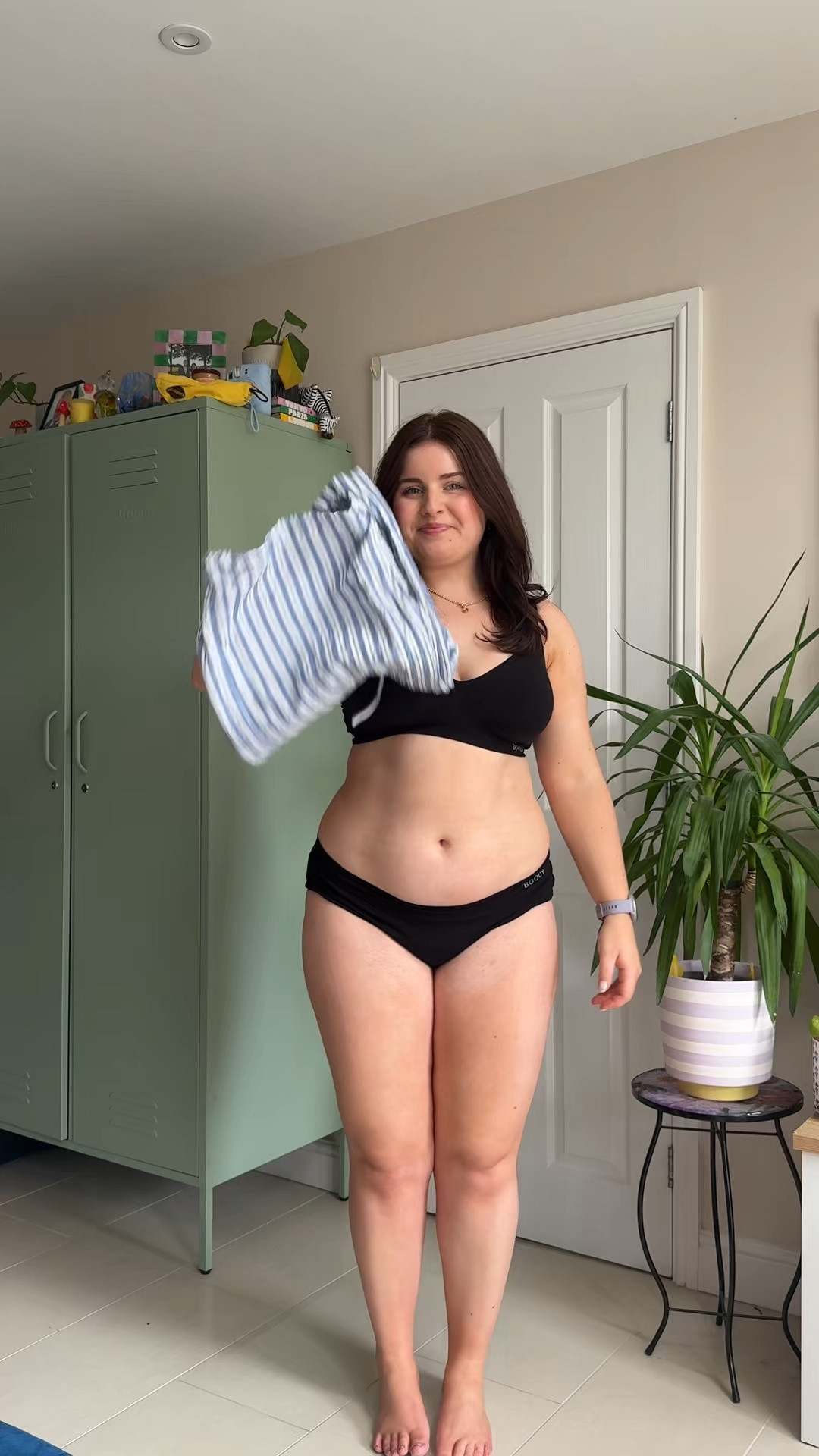 The Marks and Spencer Linen trousers are back in stock for spring summer!

Sizing:
I wear the 16 Short!



M&S trousers, linen trousers, striped trousers, marks and Spencer’s linen trousers 

#LTKspring #LTKuk #LTKmidsize