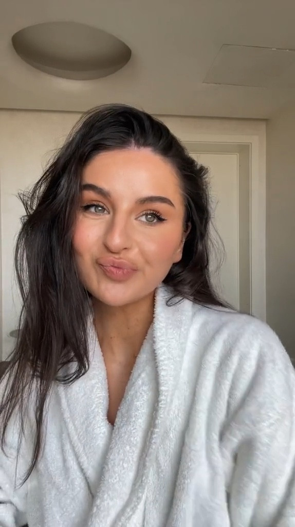 No foundation routine 

Makeup, makeup routine, Armarni beauty, elf cosmetics, elf makeup look, makeup look, easy makeup, holiday makeup, easy makeup routine 

#LTKeurope #LTKtravel #LTKbeauty