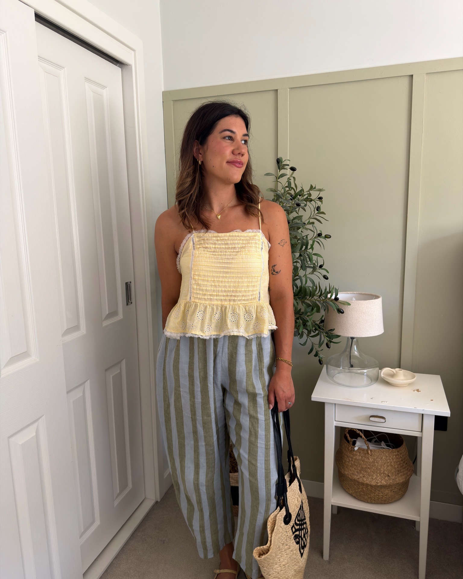 7 striped trouser outfits for summer ☀️

Proof that striped trousers go with everything. I’ve linked all the outfits and similar pieces here for easy shopping 🤍