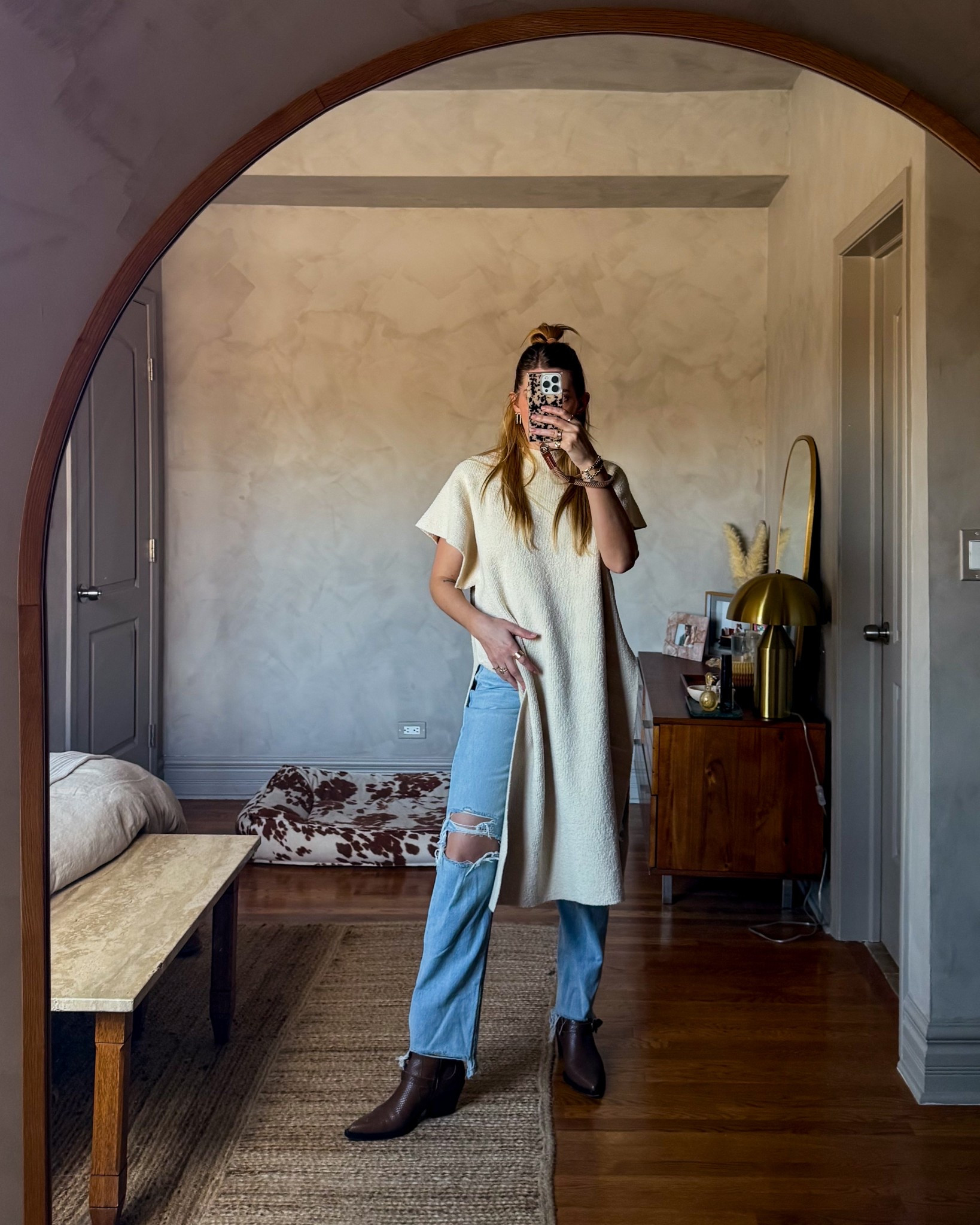 Sweater shirt bought second hand, brand is Lauren Manoogiann