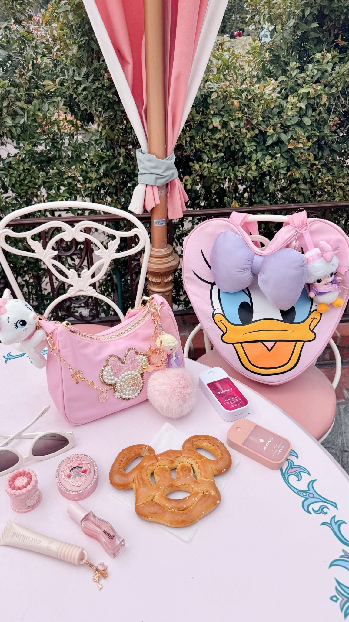disney day 🎀🌸🩷

#LTKItBag #LTKTravel #LTKStyleTip