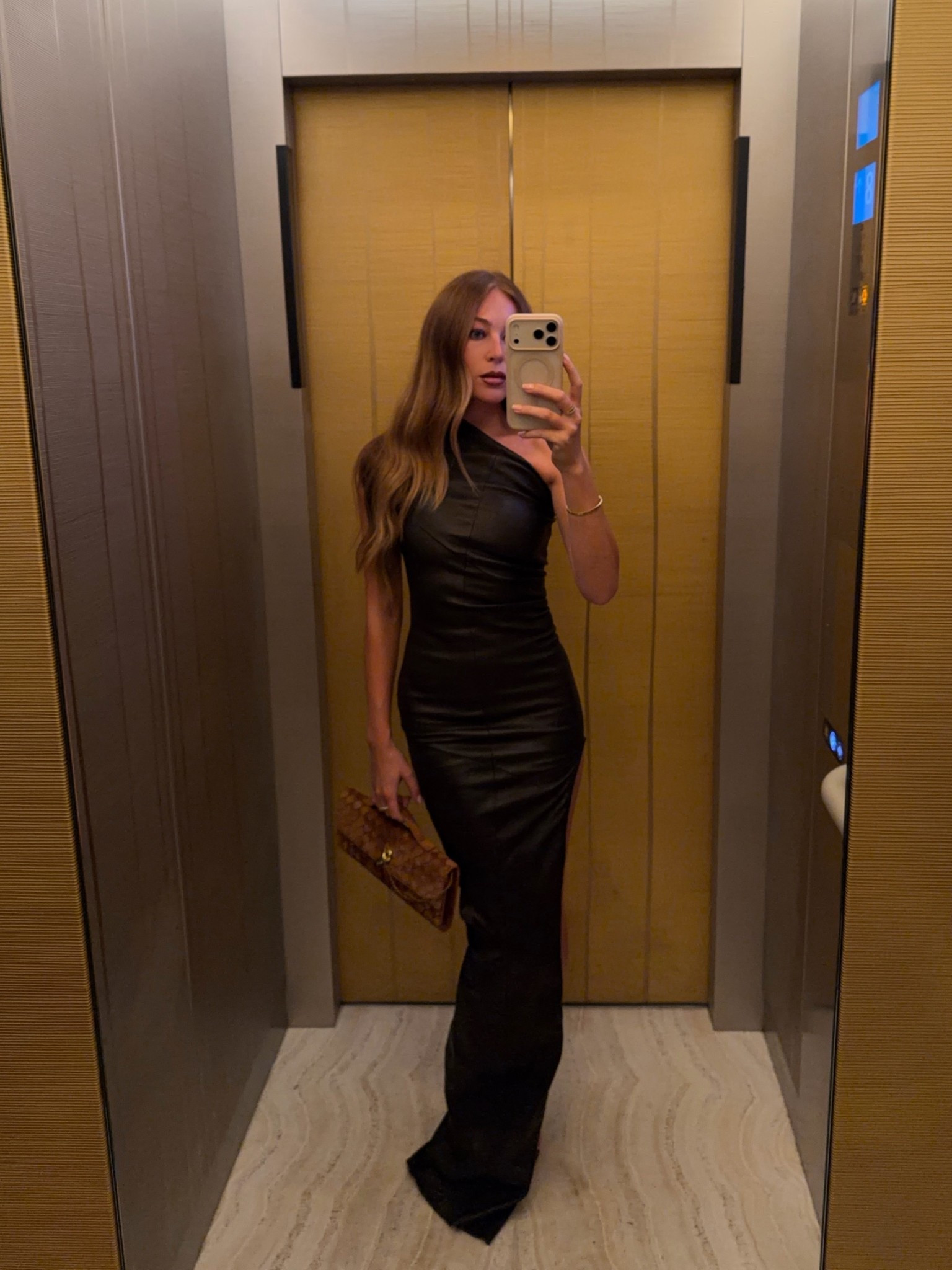 Rick Owens never disappoints

#LTKFashionMonth #LTKluxury #LTKdresses