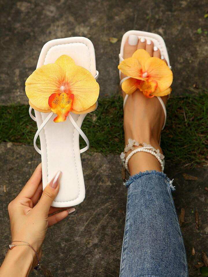 French Style Flat Flower Sandals, Elegant Lady Floral Slippers For Women, Versatile Beach Flip Fl... | SHEIN