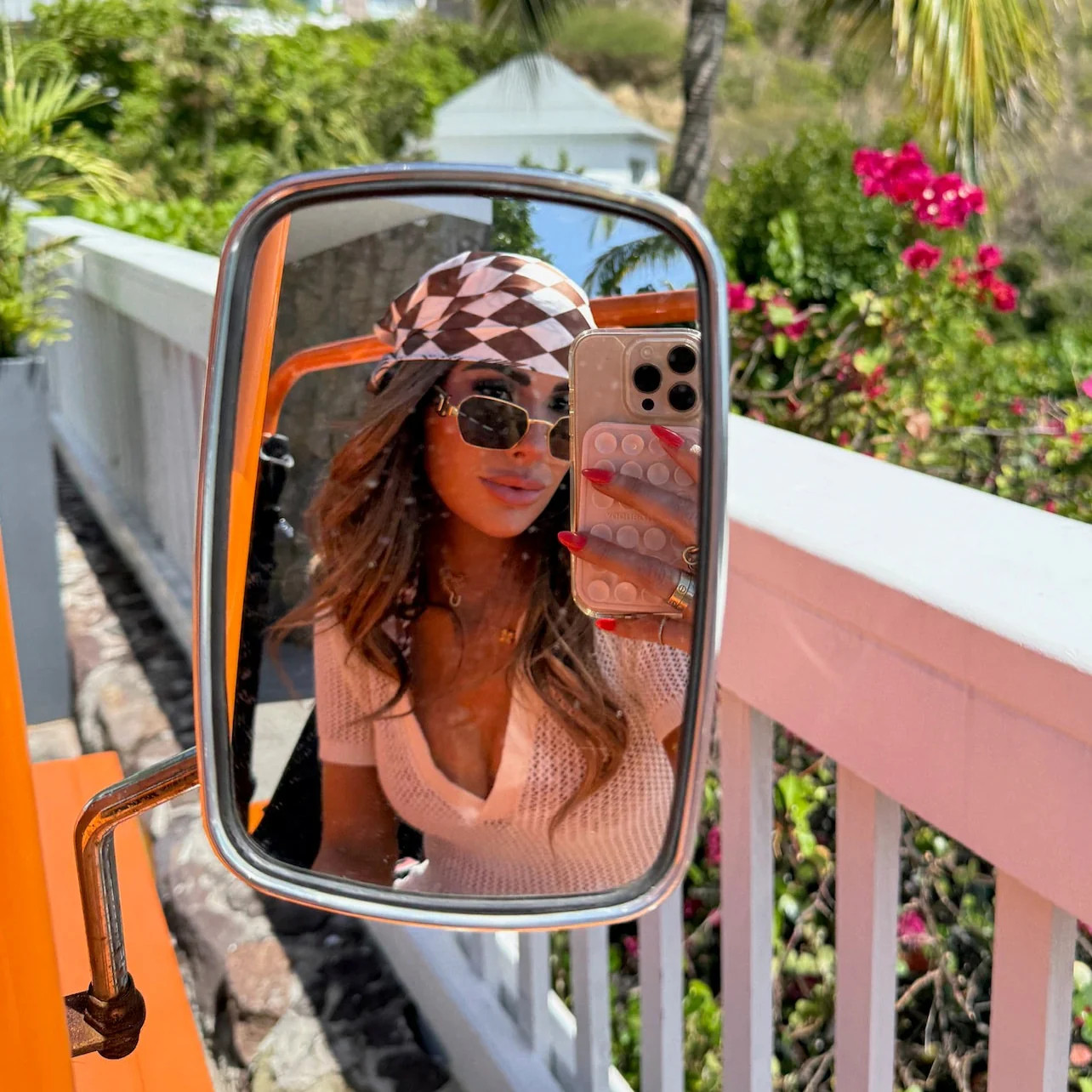 Emily Sunglasses Gold and Black | Victoria Emerson