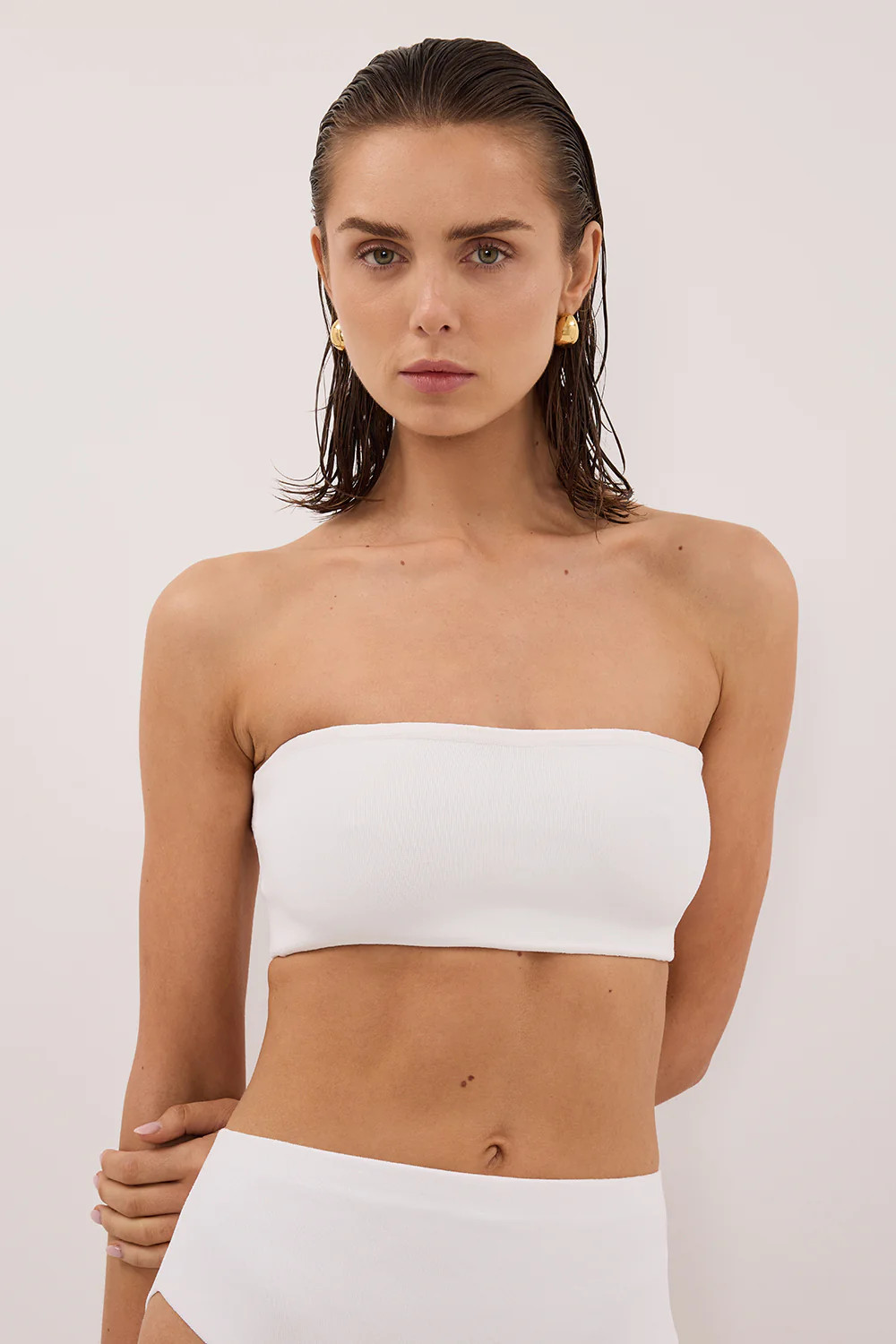 BASE OFF WHITE BANDEAU TOP | DISSH
