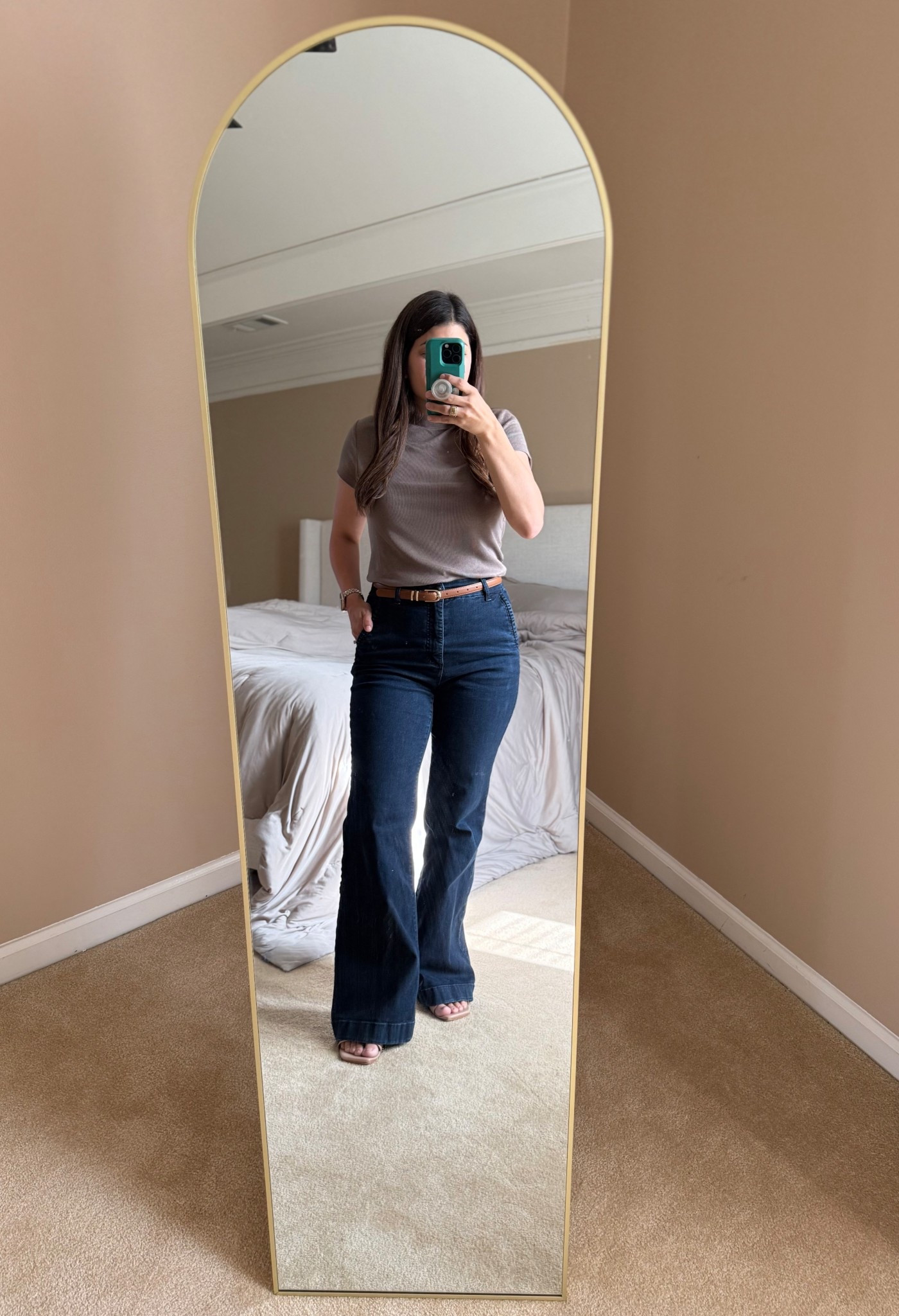 Love these high neck ribbed t-shirts 

#LTKMidsize #LTKFindsUnder100 #LTKFindsUnder50