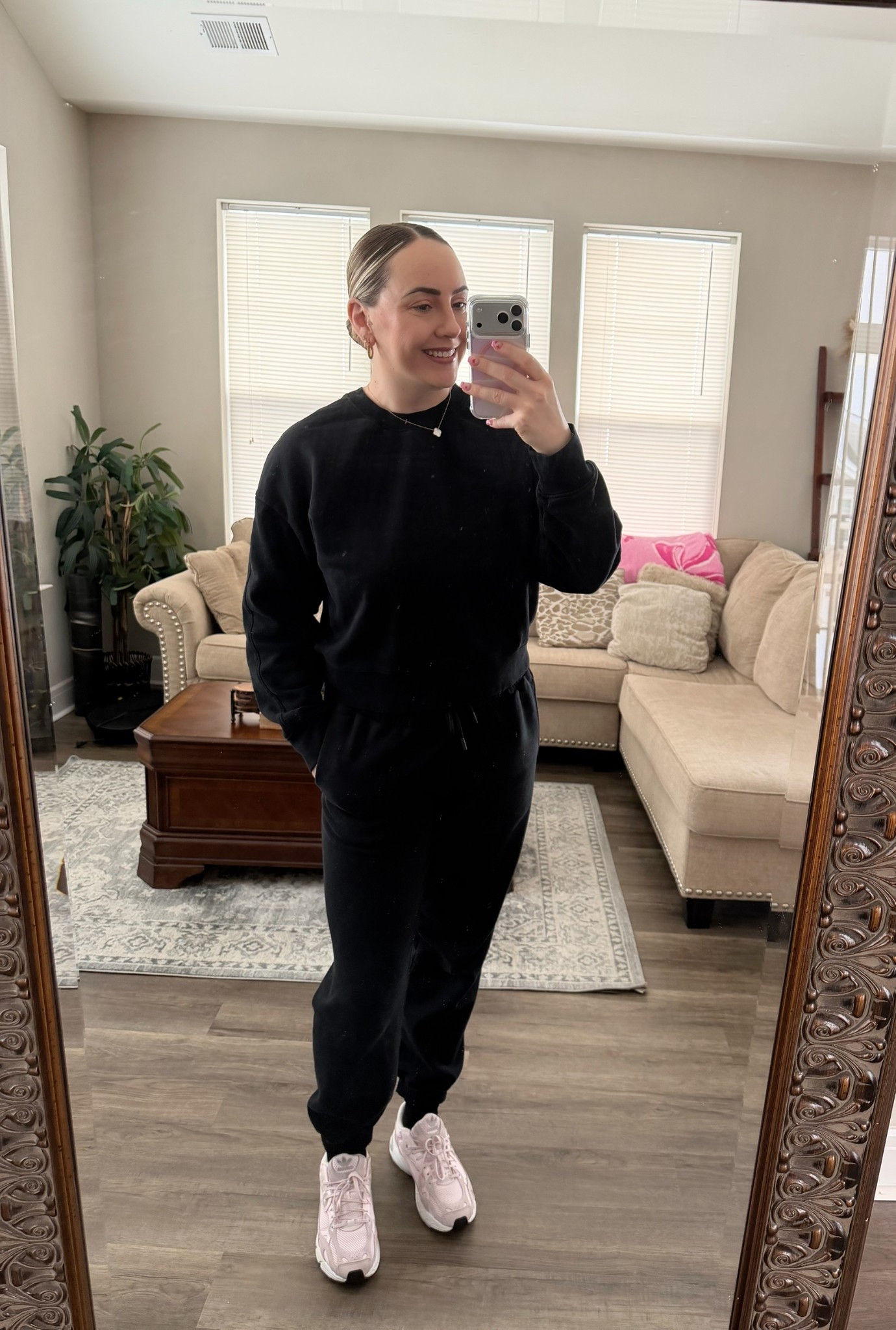 This American Tall sweat set is perfect for tall girl athleisure, everyday errands, and casual comfy outfits. The quality is amazing and the length actually works for longer legs.

Fit details: wearing size M bottoms and L top (I prefer my sweatshirts oversized).
Everything is linked in my LTK with sizing and color options.



#LTKootd #LTKTall #LTKTravel