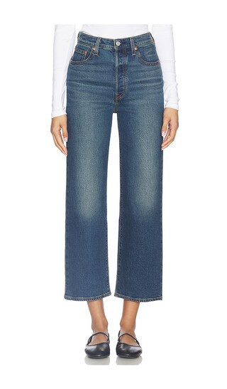 LEVI'S Ribcage Straight Ankle in Blue. - size 30 | Revolve Clothing (Global)