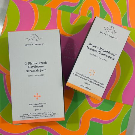 Combat the winter blues with Drunk Elephant’s dynamic brightening duo and BFFs, C-Firma Fresh Day Serum and Bouncy Brightfacial. 🧡