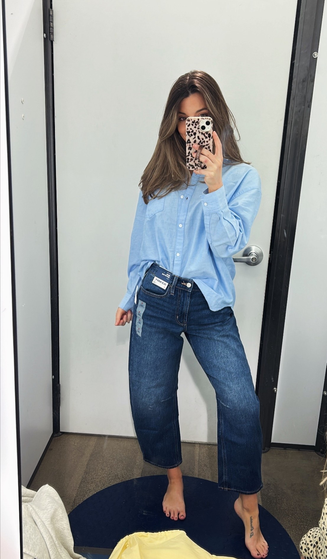 $19 barrel jeans!!!! and love this boyfriend button up! 

Wearing size 0 in jeans and S in shirt! 

#LTKSaleAlert #LTKmomlife #LTKootd
