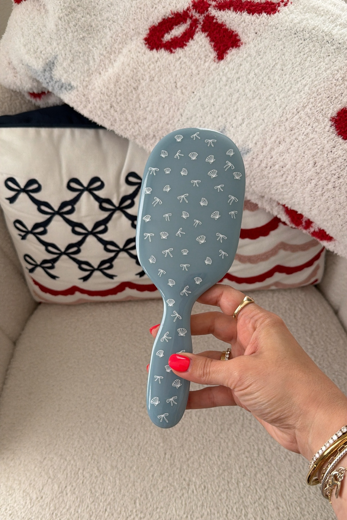 Cute new coastal brush on sale!

#LTKBeauty #LTKSaleAlert #LTKMothersDay