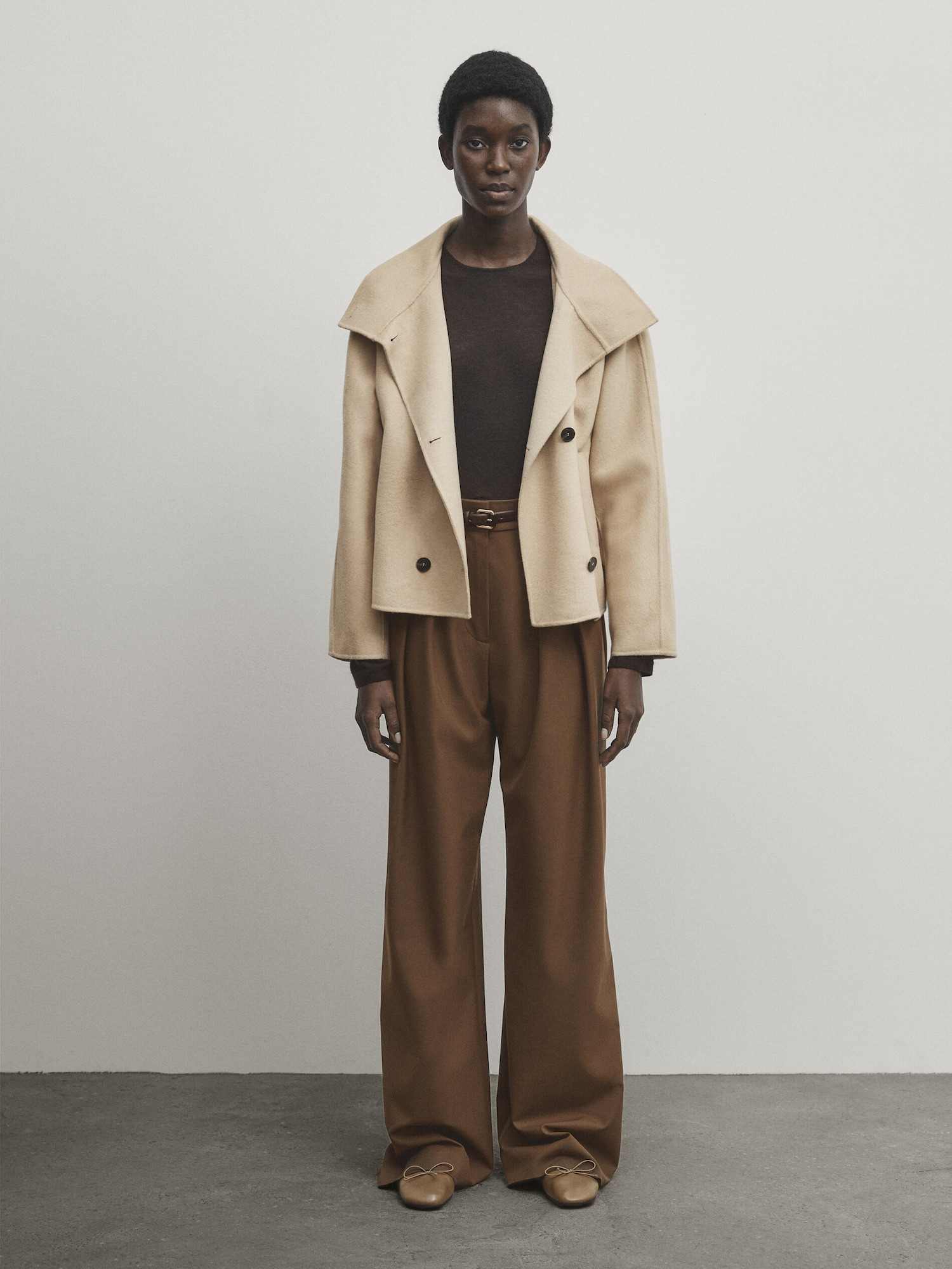 Cropped double-faced wool-blend double-breasted coat | Massimo Dutti UK