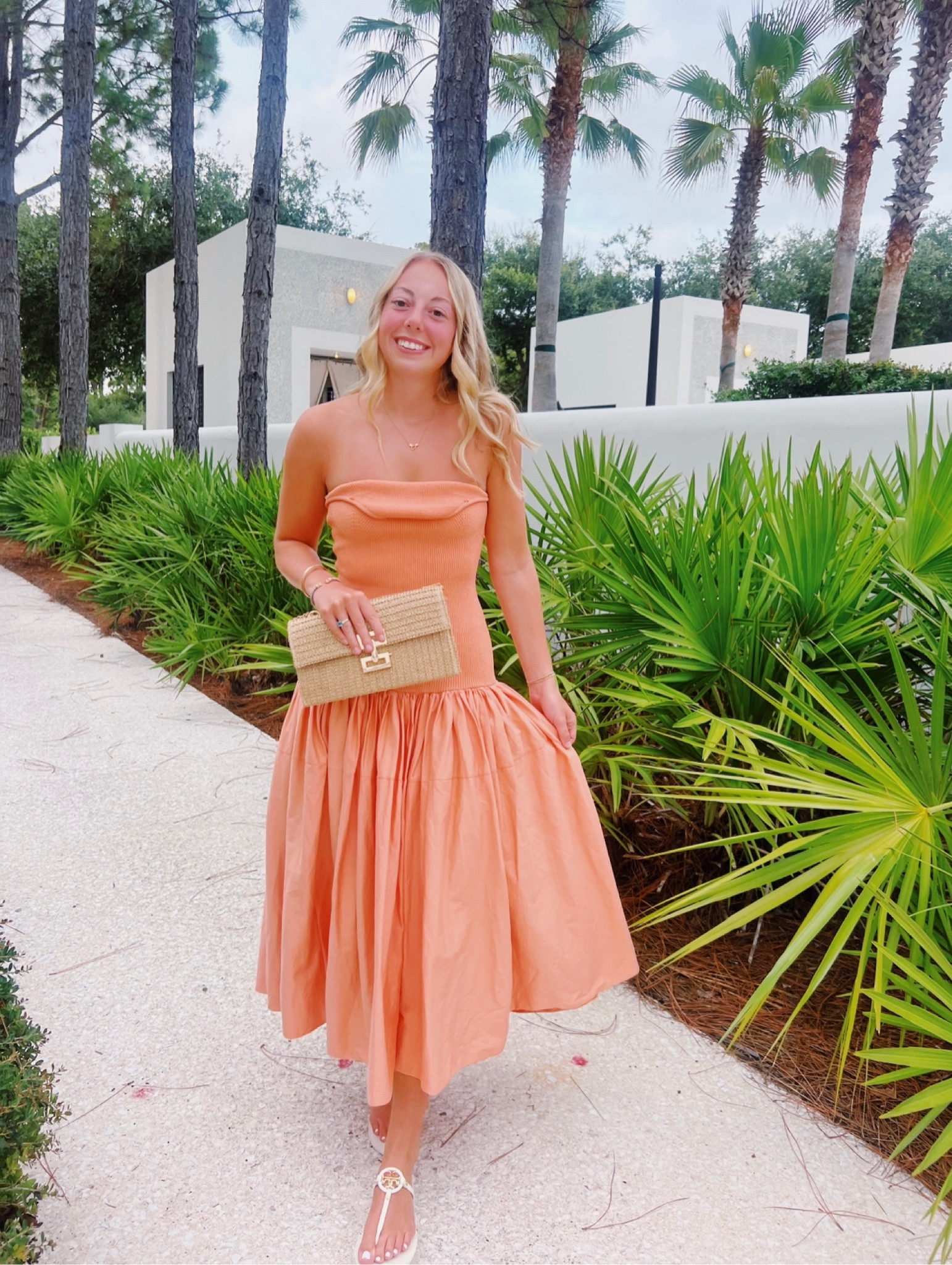 One of my favorite looks!🧡 #RTR #RTRCollegeAmbassador #ad 

#LTKTravel #LTKSeasonal #LTKStyleTip