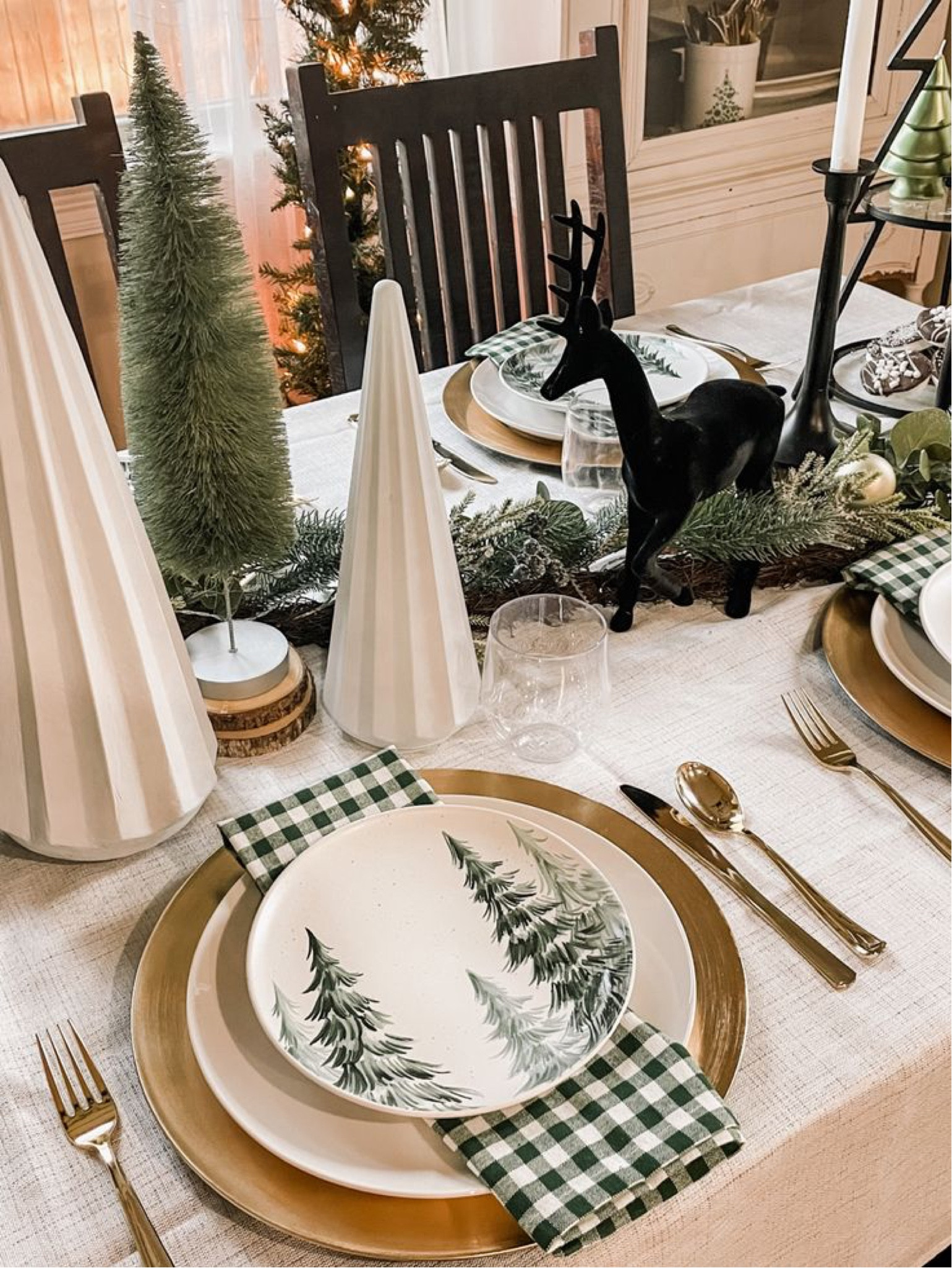 Christmas dinner table settings ready!! 

How is your Christmas table looking so far? 

Christmas dinner table, Christmas dinner table settings, table settings, Christmas decor 

#LTKHoliday #LTKSeasonal #LTKhome