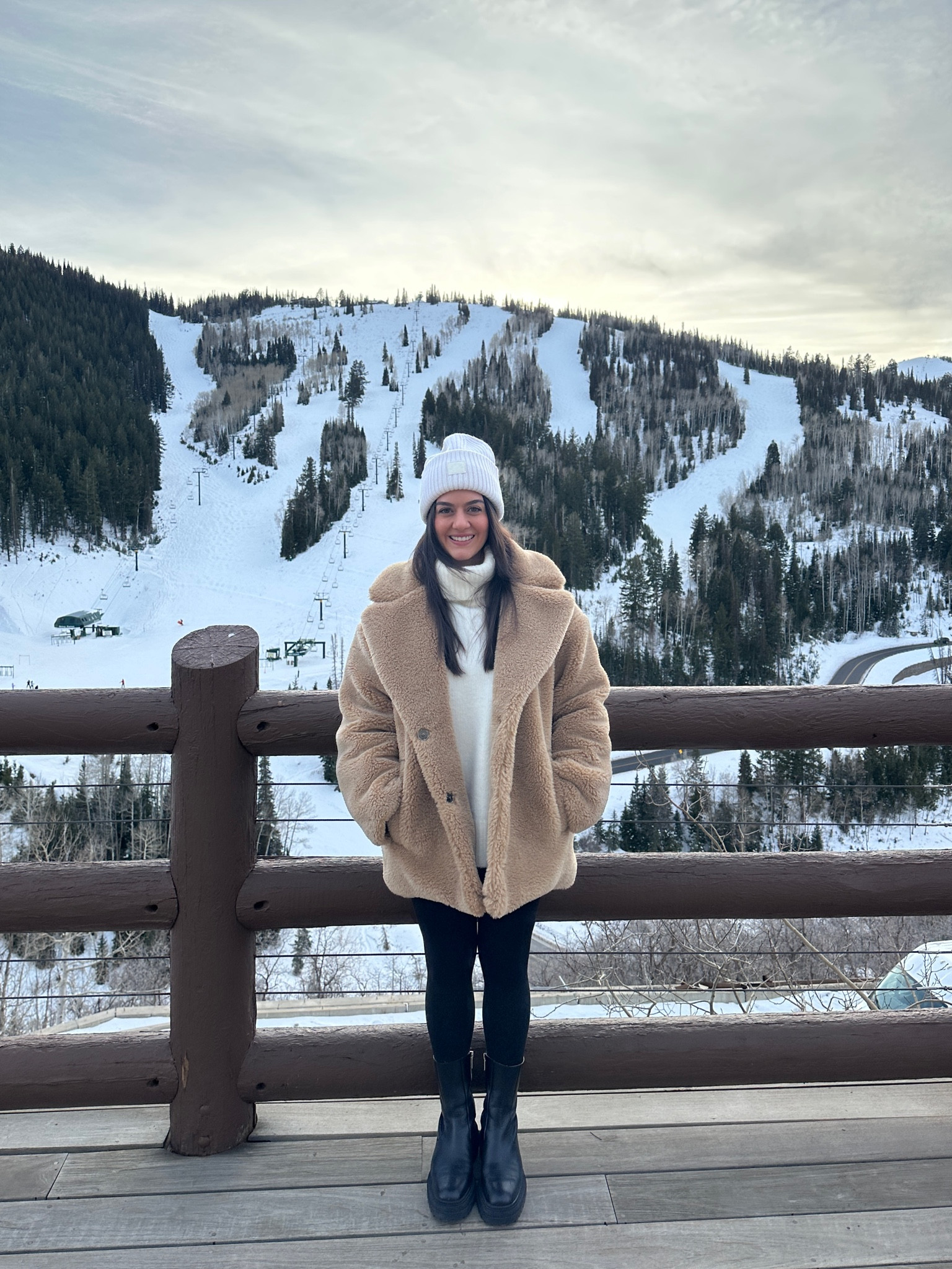 Apres ski outfit - wearing XS sweater, S coat (both run large)

#LTKGiftGuide #LTKsalealert #LTKSeasonal