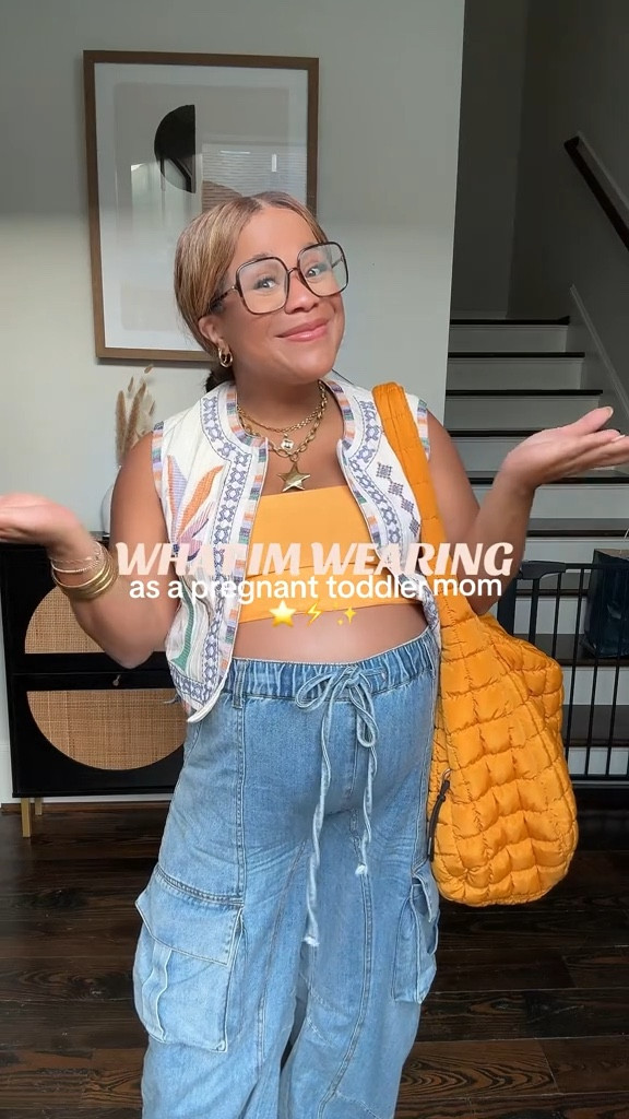 BUMP FRIENDLY OUTFIT: cargo jeans, vest + tank! wearing a large in the cargos for the bump and medium in the tank and vest

BRACHA CODE: JORDYNR20