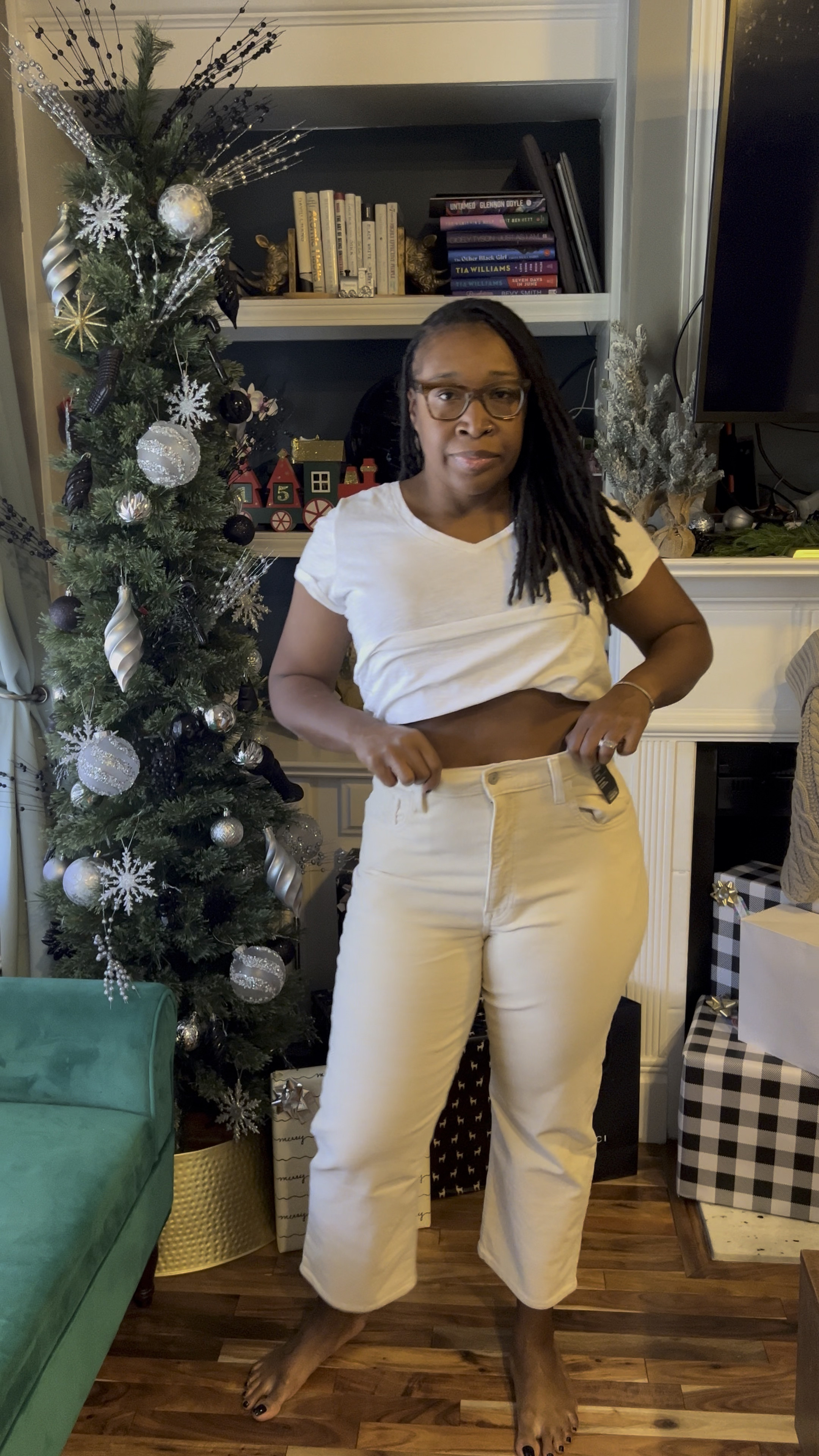 Perfect corduroy pants from #Levi’s

#LTKMidsize #LTKWorkwear #LTKStyleTip