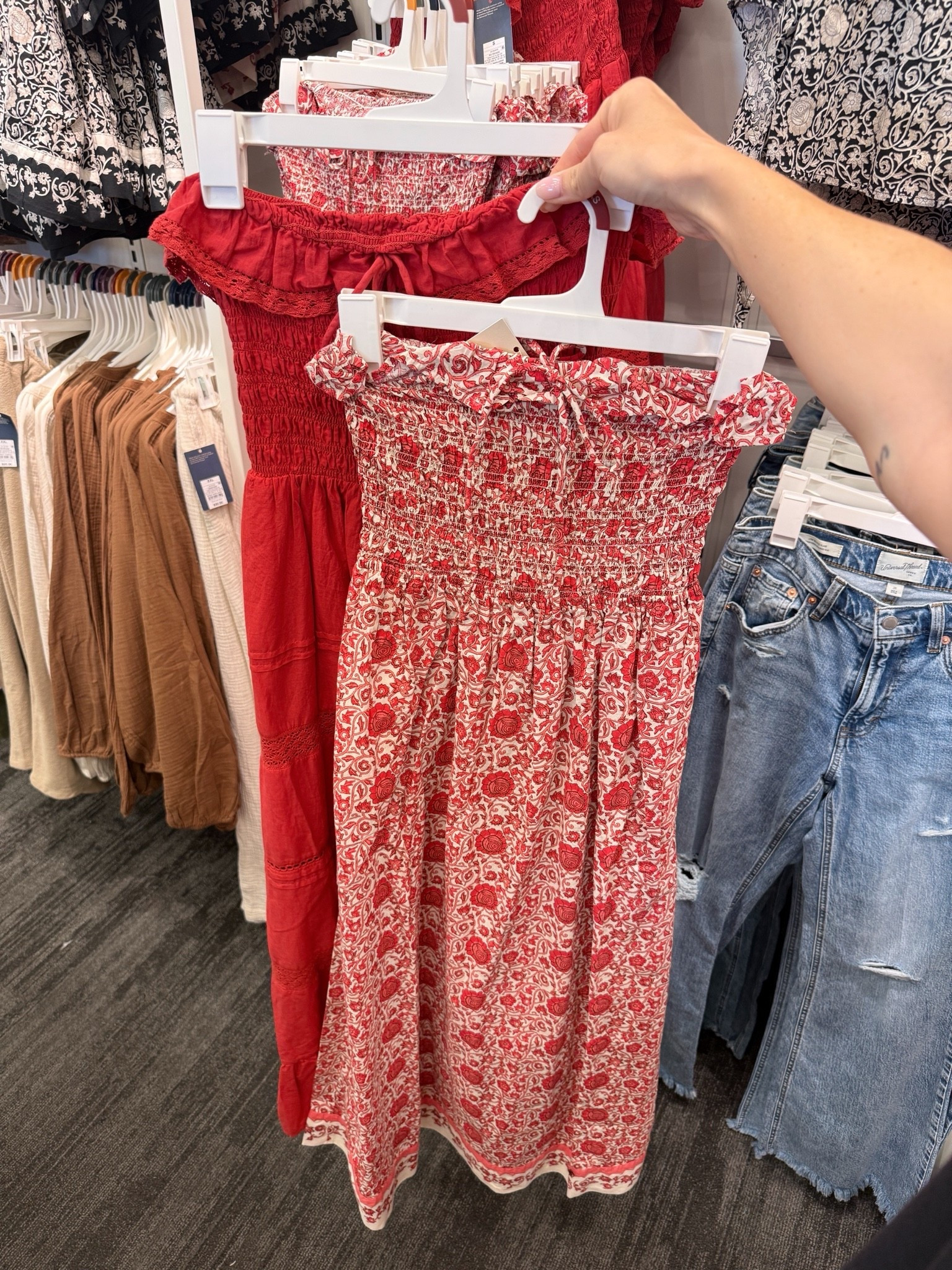 Universal Thread maxi dress

#LTKSeasonal #LTKootd #LTKgrwm