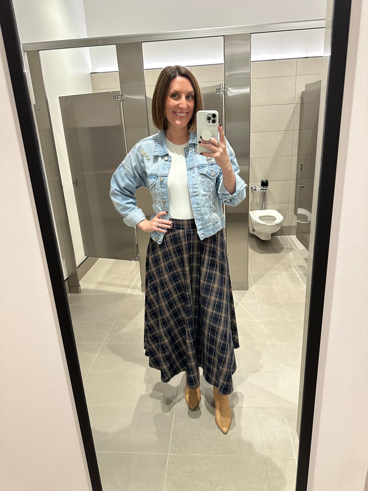 Cute fall look. Yes, I had to get a pic of it even though the only good lighting was in the bathroom  

#LTKFindsUnder50 #LTKWorkwear #LTKStyleTip