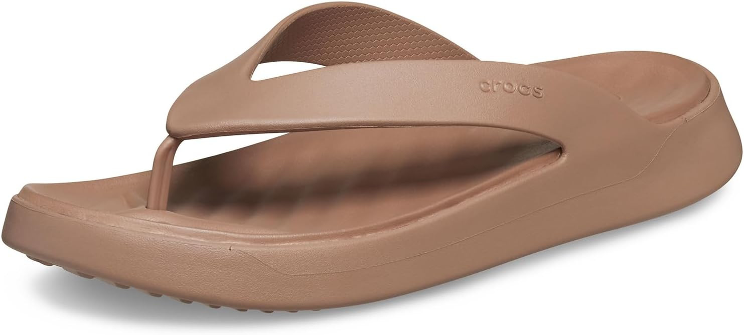 Crocs women's Getaway Flip Flops | Amazon (US)