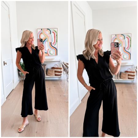 Dressing Room Diaries | Hi Sugarplum! #sugarplumstyle #dressingroomdiaries 

Size XS jumpsuit, code SUGARPLUM10” 

#LTKover40 #LTKfindsunder100 #LTKSeasonal